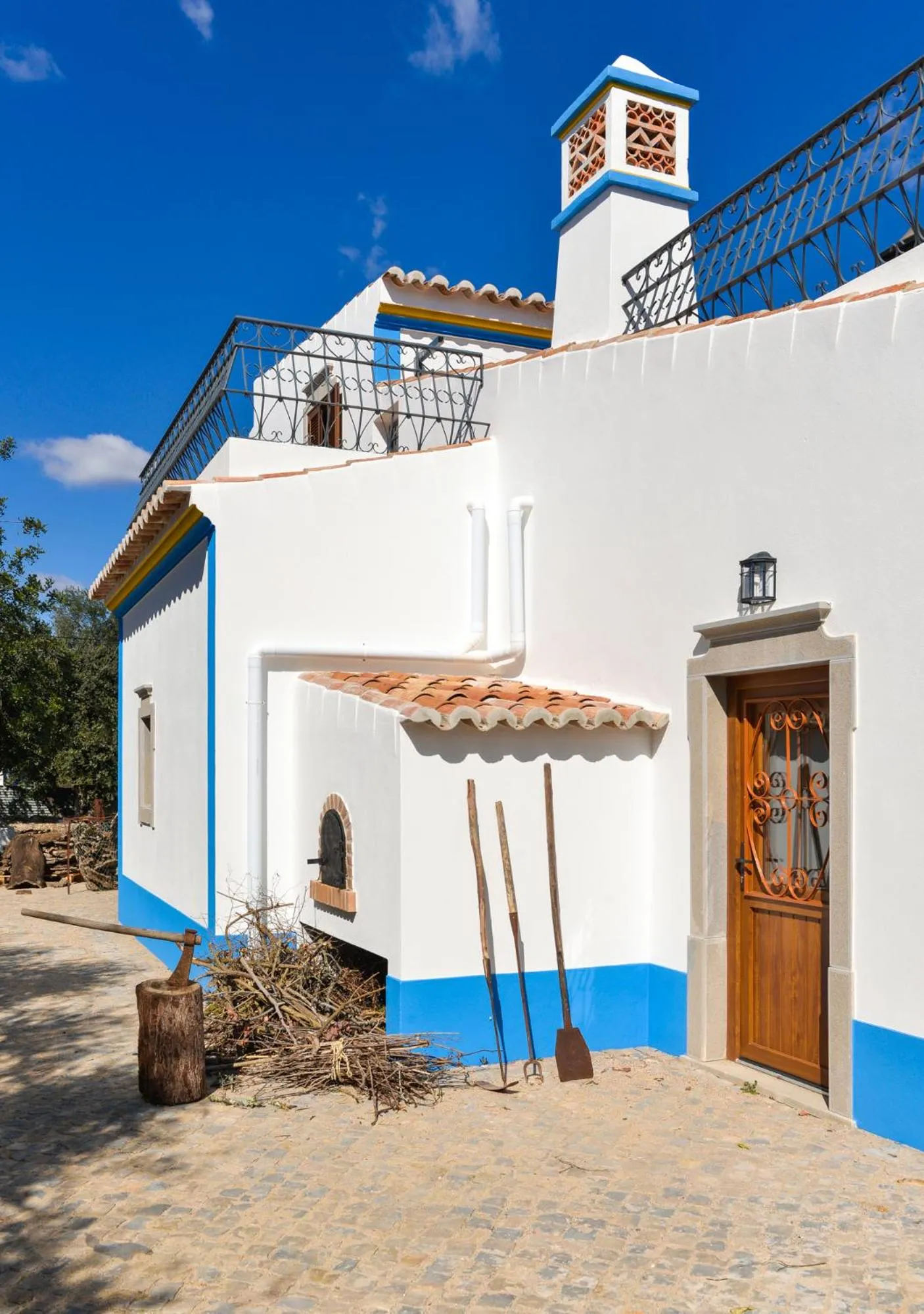 Property building in Quinta dos Tesouros