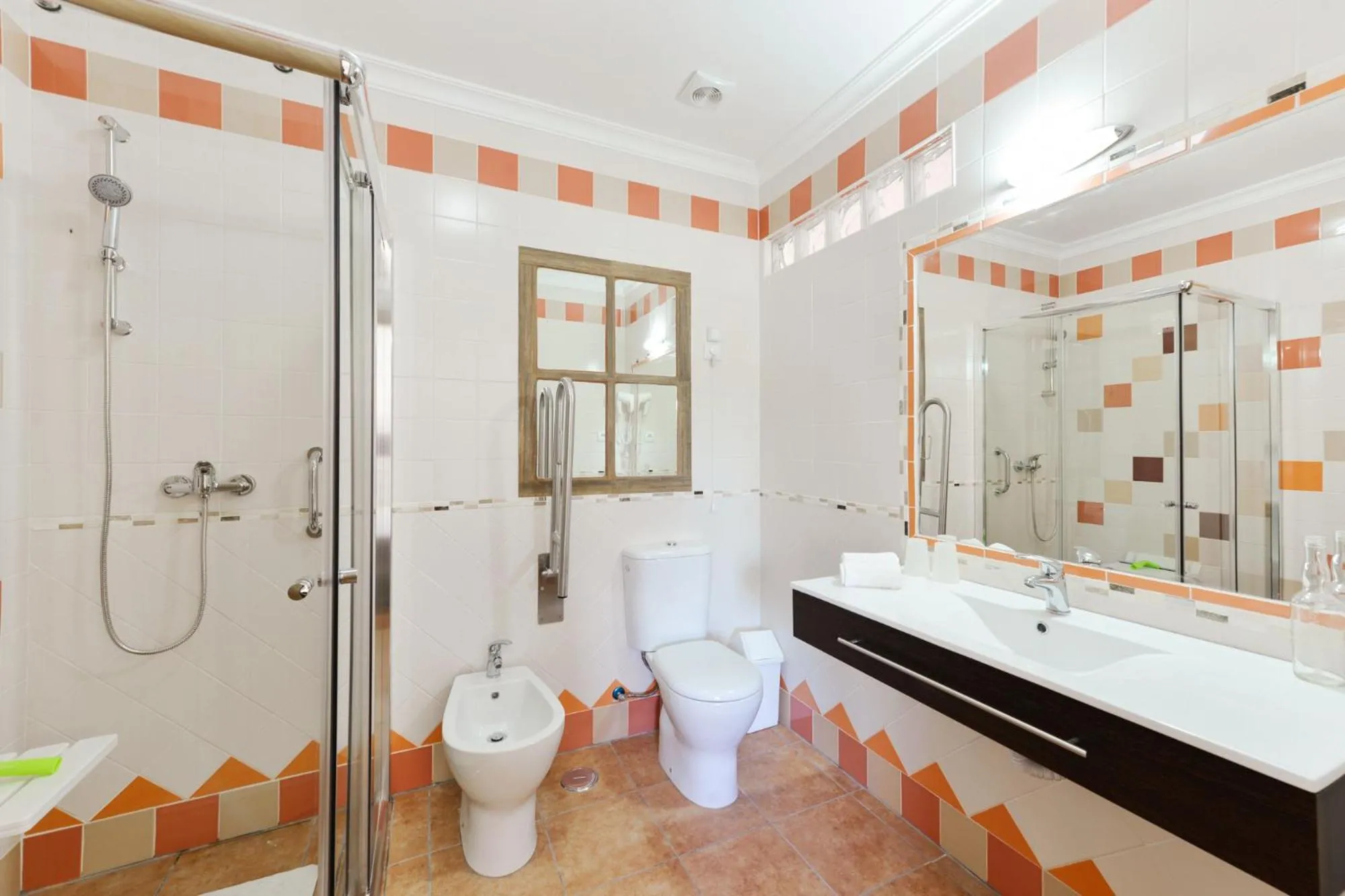 Shower in Quinta dos Tesouros
