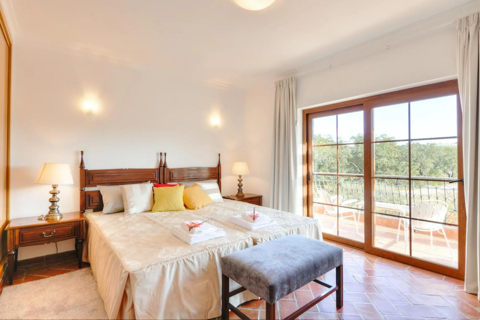 Shower, Bed in Quinta dos Tesouros