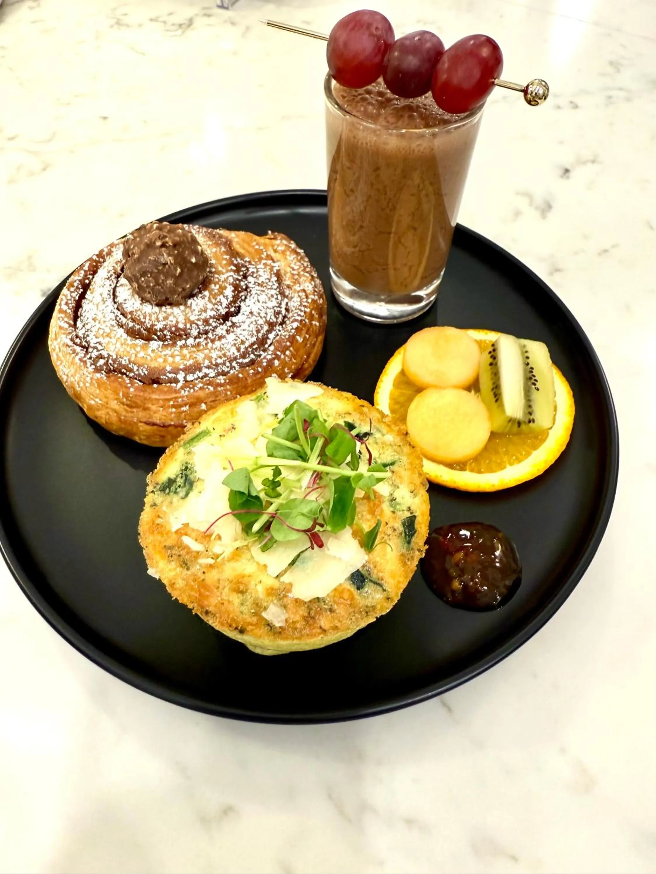 Breakfast in The Century House Bed and Breakfast Ottawa
