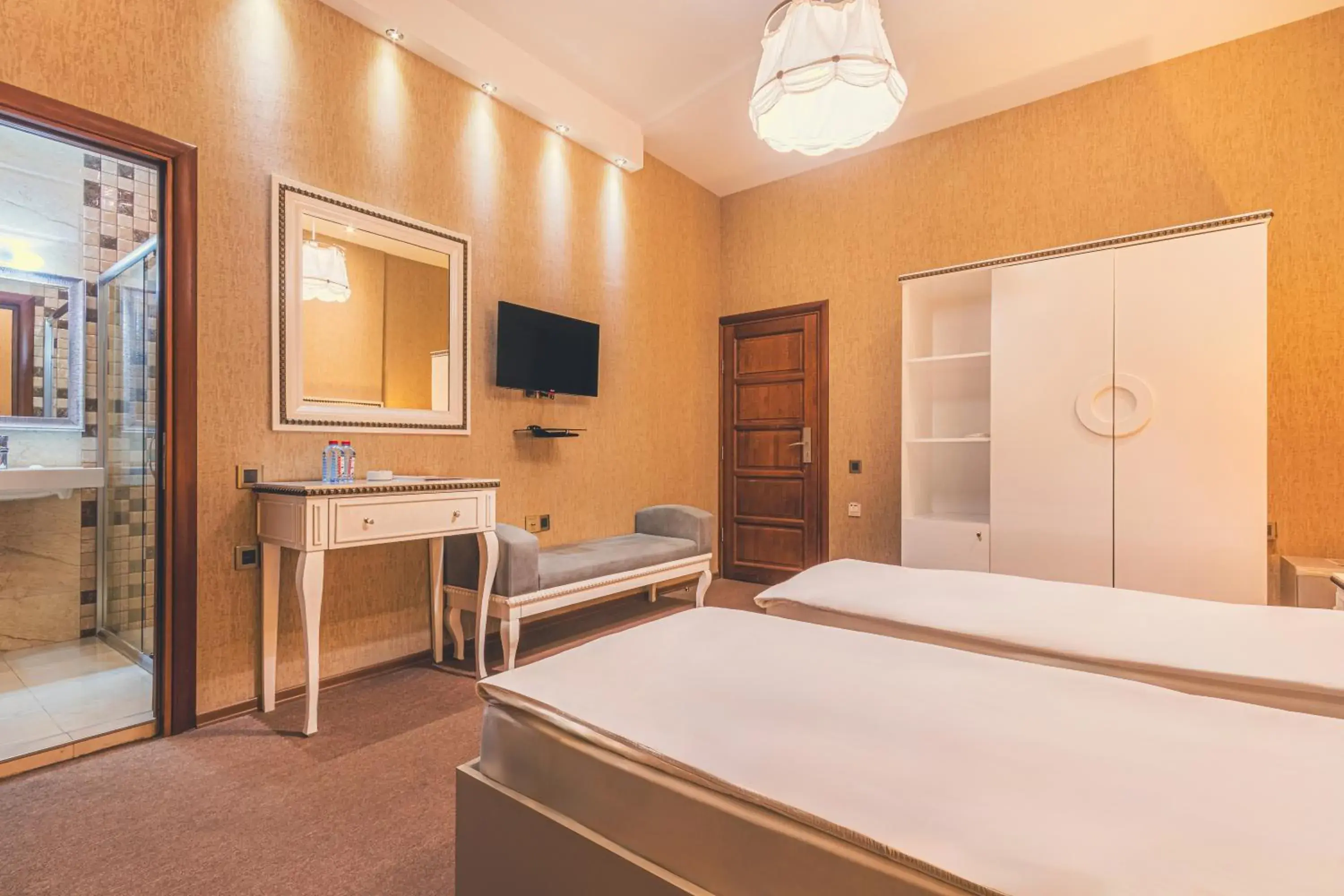 Bed in Maestro Hotel Bed in Maestro Hotel