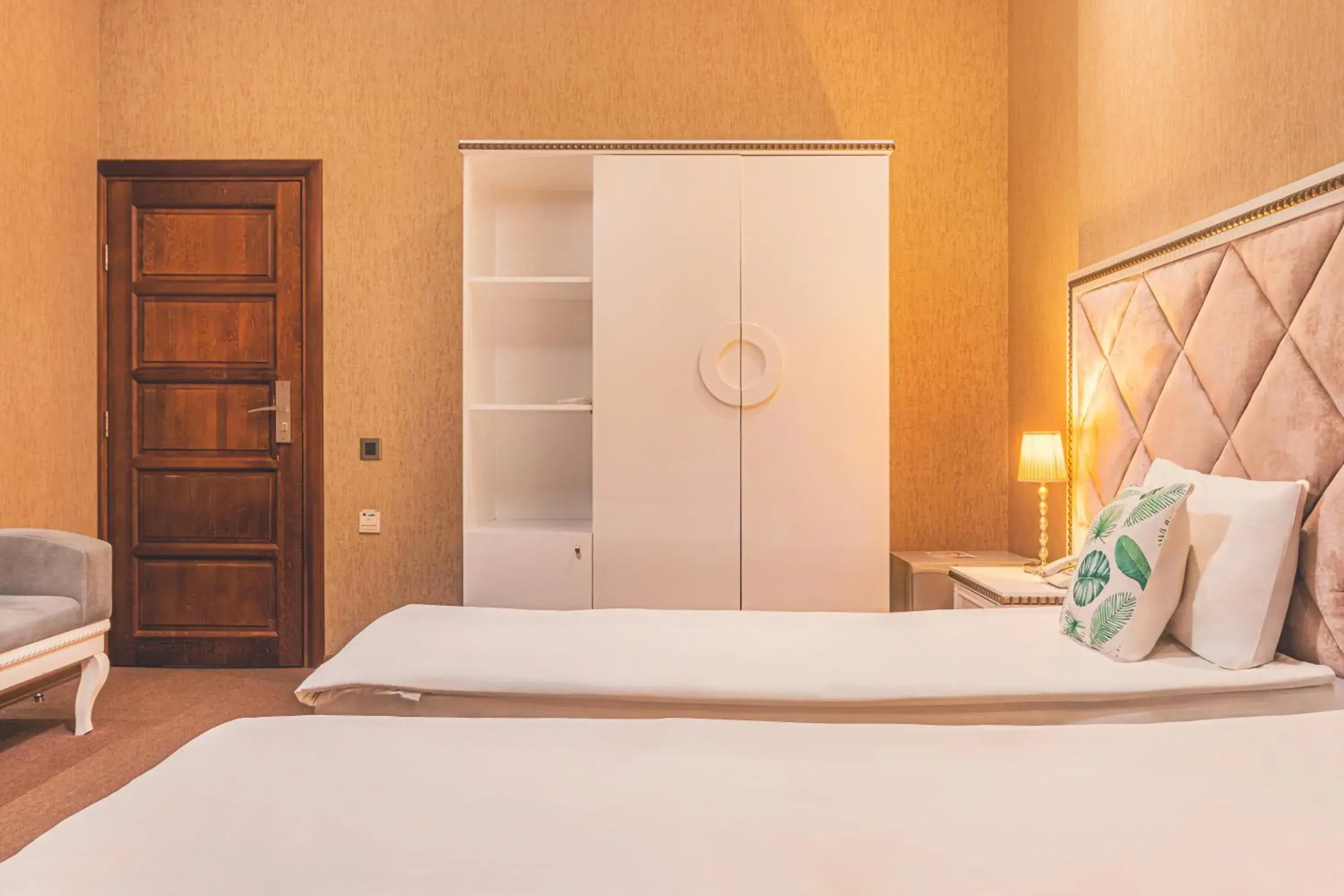 Bed in Maestro Hotel Bed in Maestro Hotel