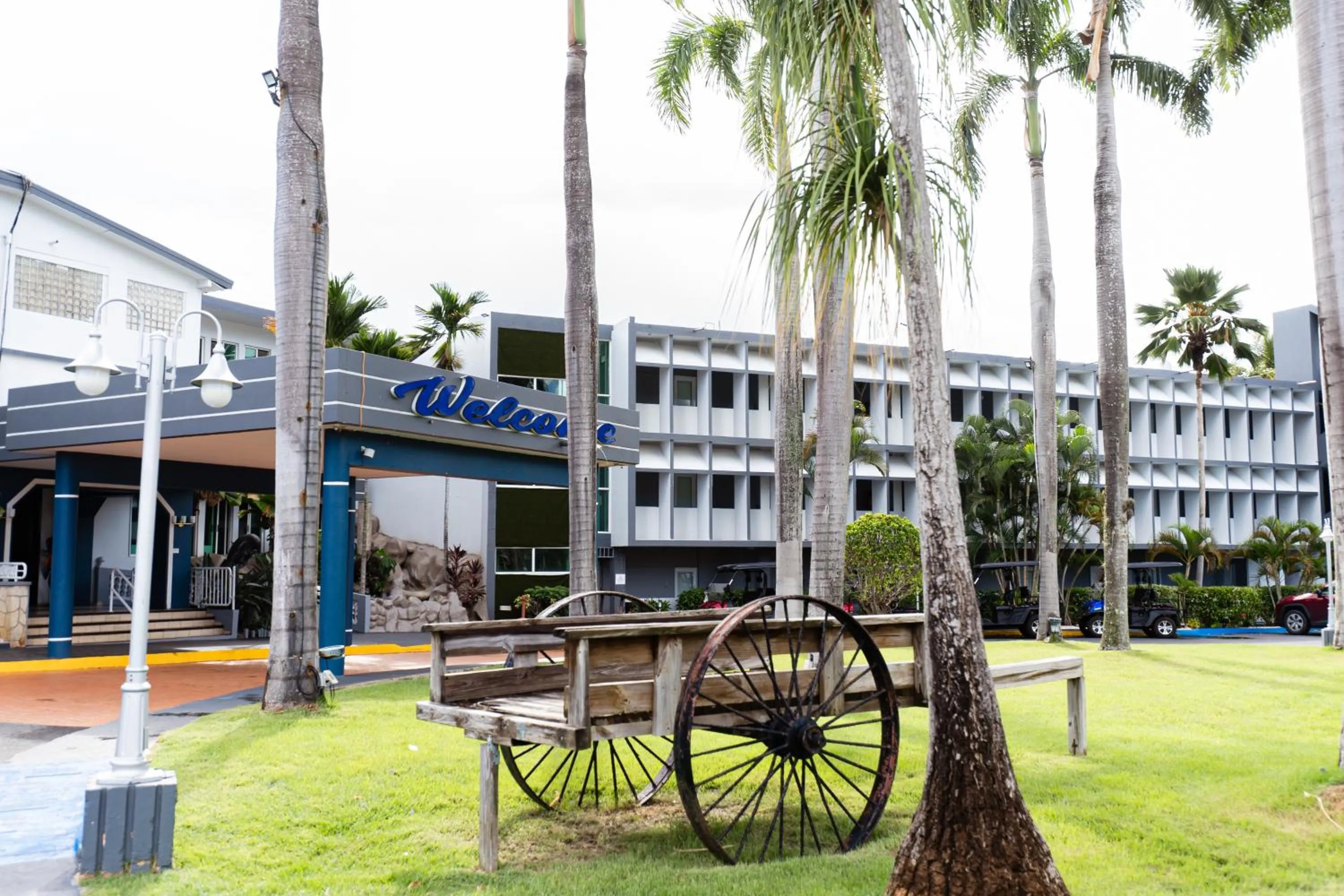 Property building in Hotel Vista Azul