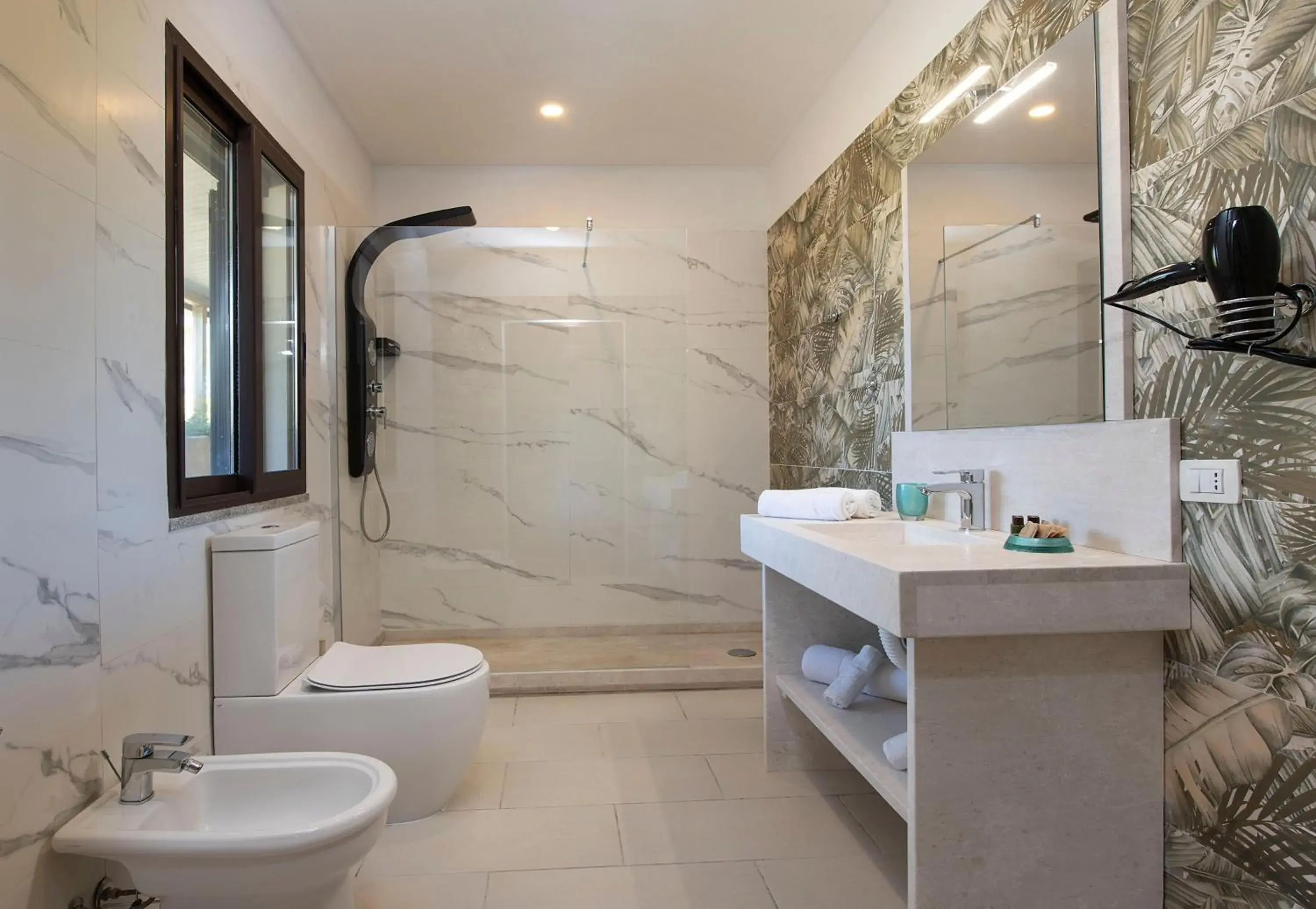 Suite with Private Pool in Hotel Rurale Orti di Nora & SPA Suite with Private Pool in Hotel Rurale Orti di Nora & SPA