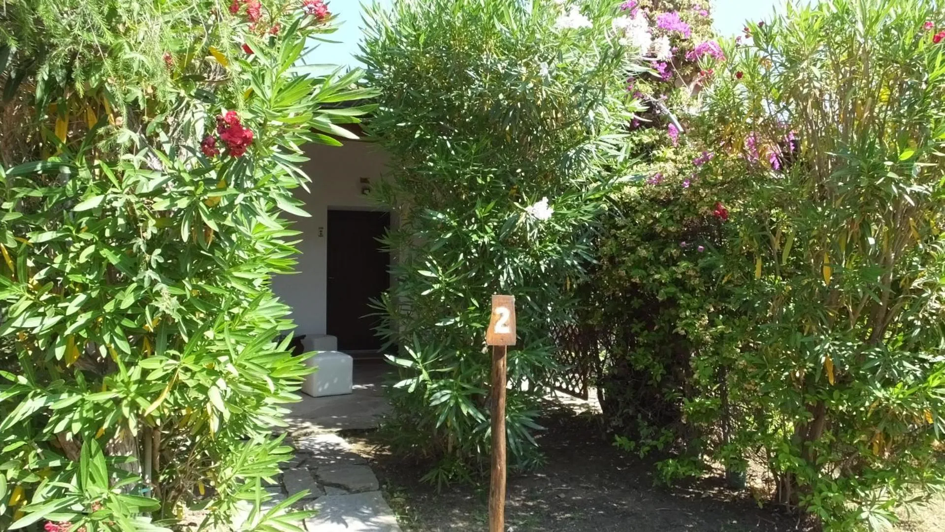 Patio in Hotel Rurale Orti di Nora & SPA