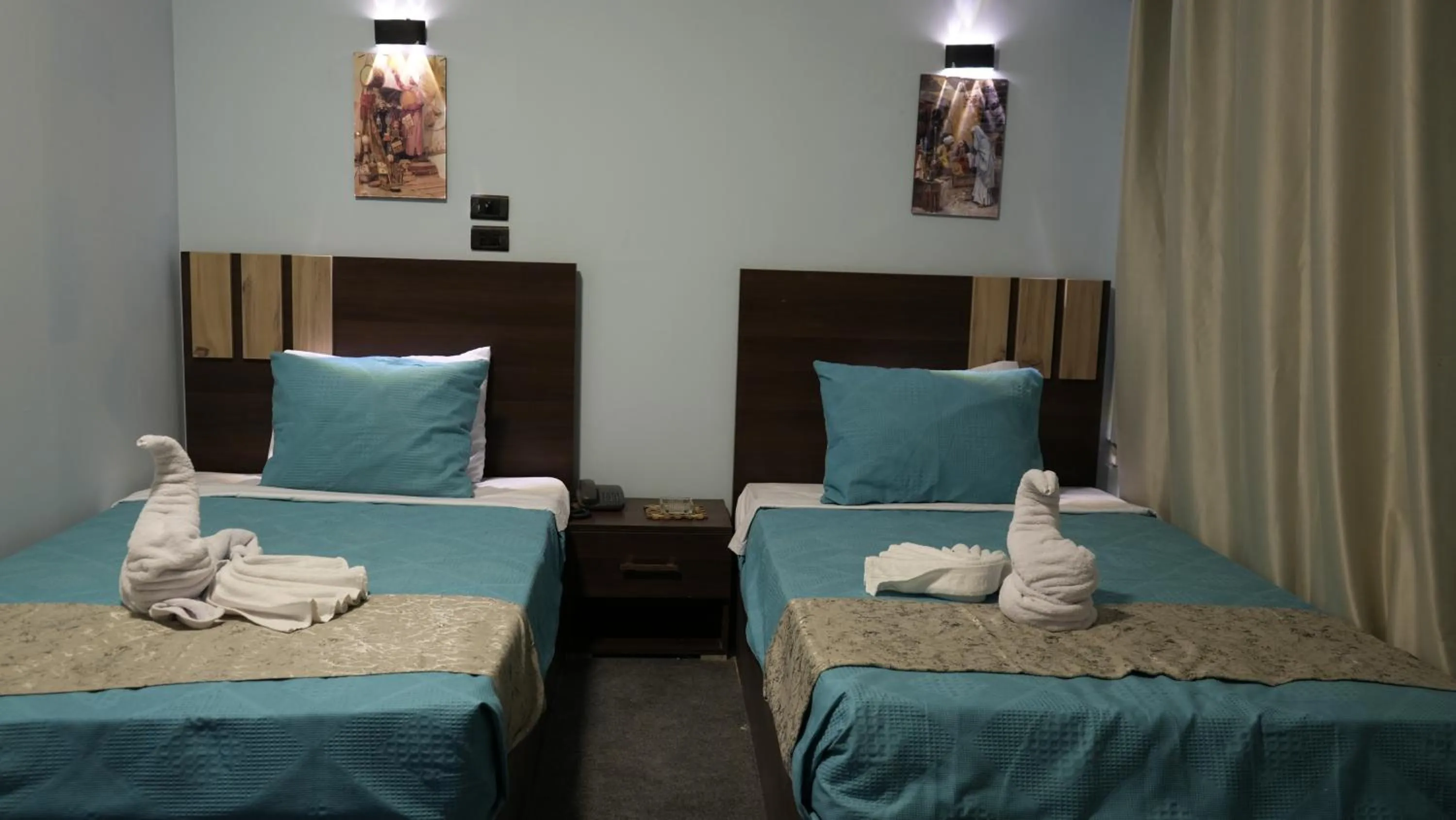 Bed in Good Season Hotel