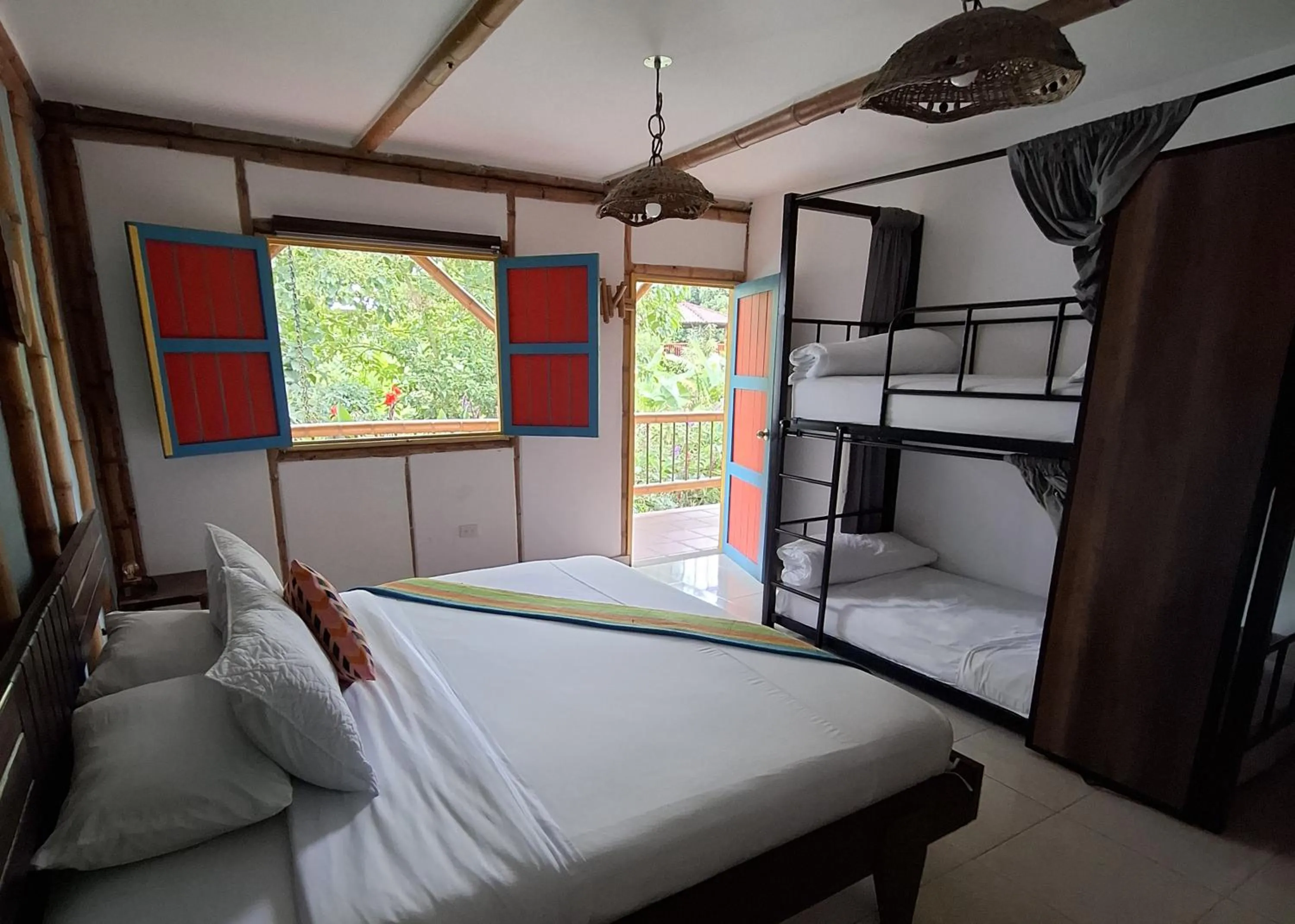 Family Room in MuchoSur Filandia