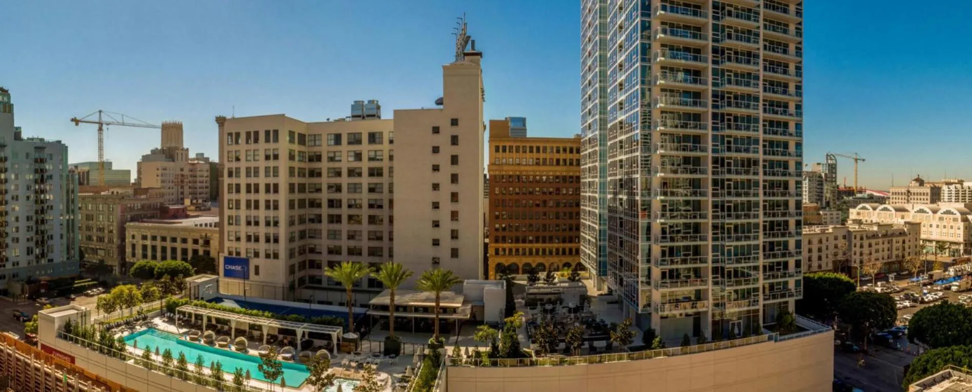 Property building in Level Los Angeles - Downtown South Olive