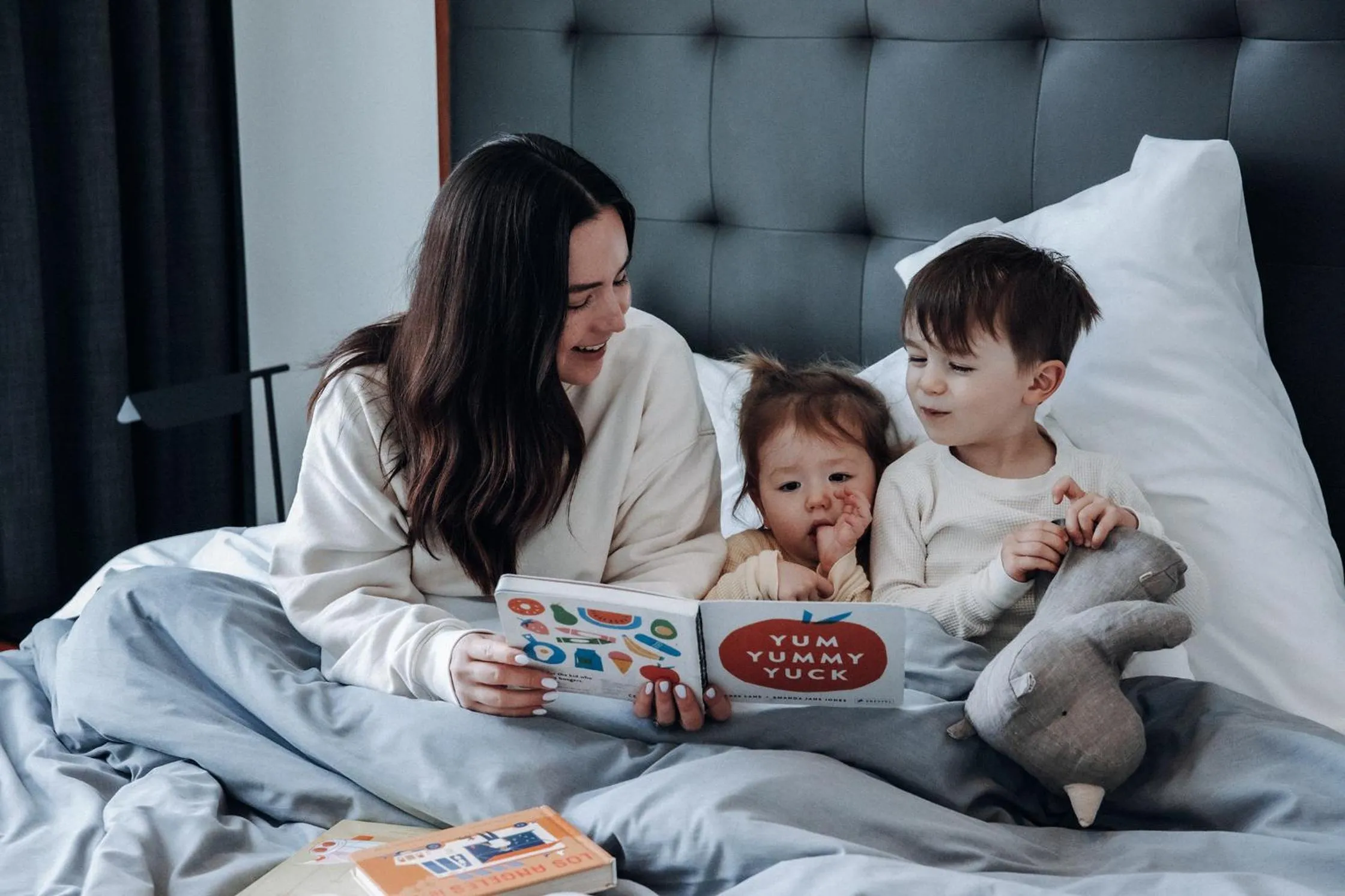 Bedroom, Bed in Level Los Angeles - Downtown South Olive