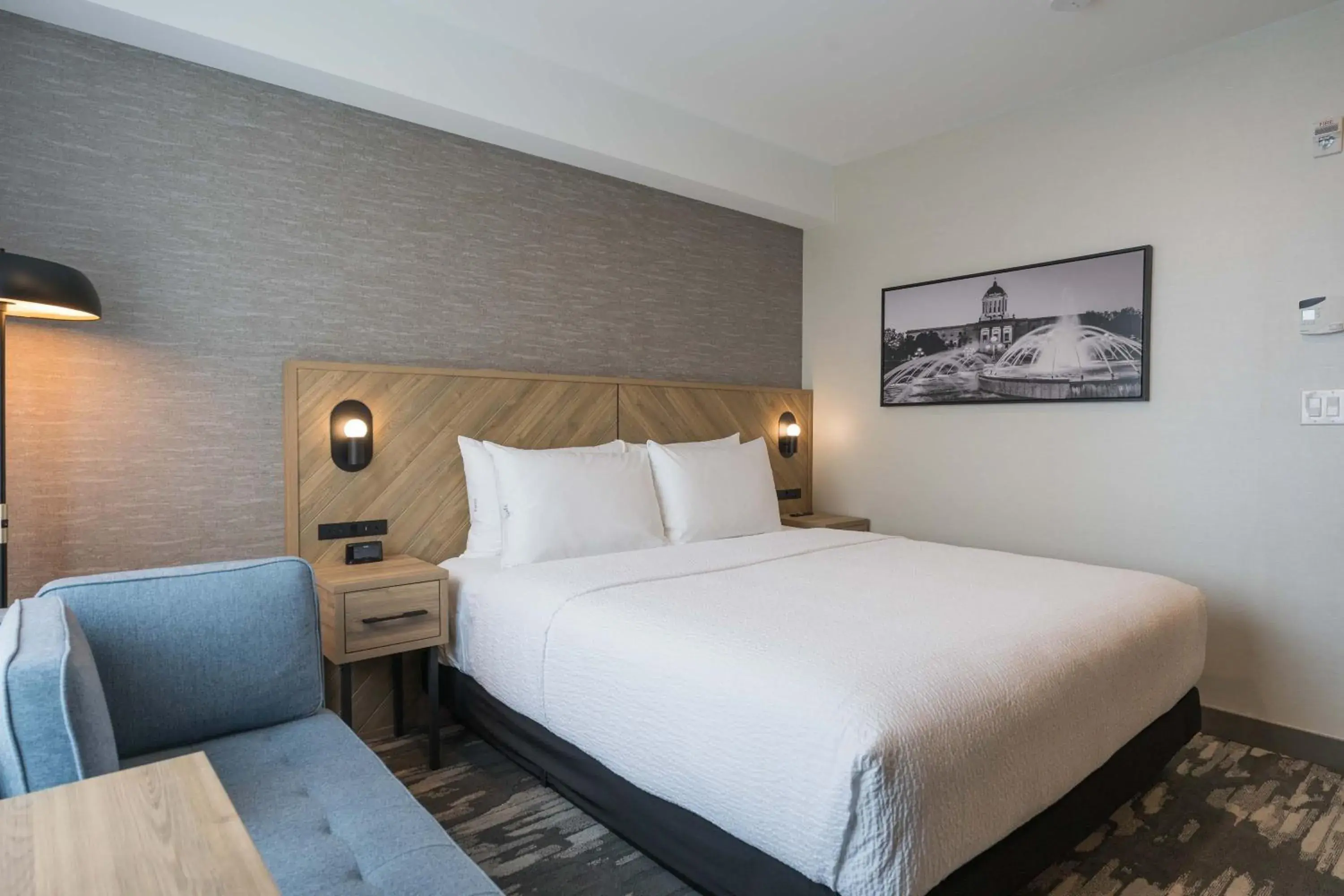 Loft Suite, 1 King Bed, Sofa Bed, Kitchenette in Sandman Signature Winnipeg Airport Hotel & Suites Loft Suite, 1 King Bed, Sofa Bed, Kitchenette in Sandman Signature Winnipeg Airport Hotel & Suites