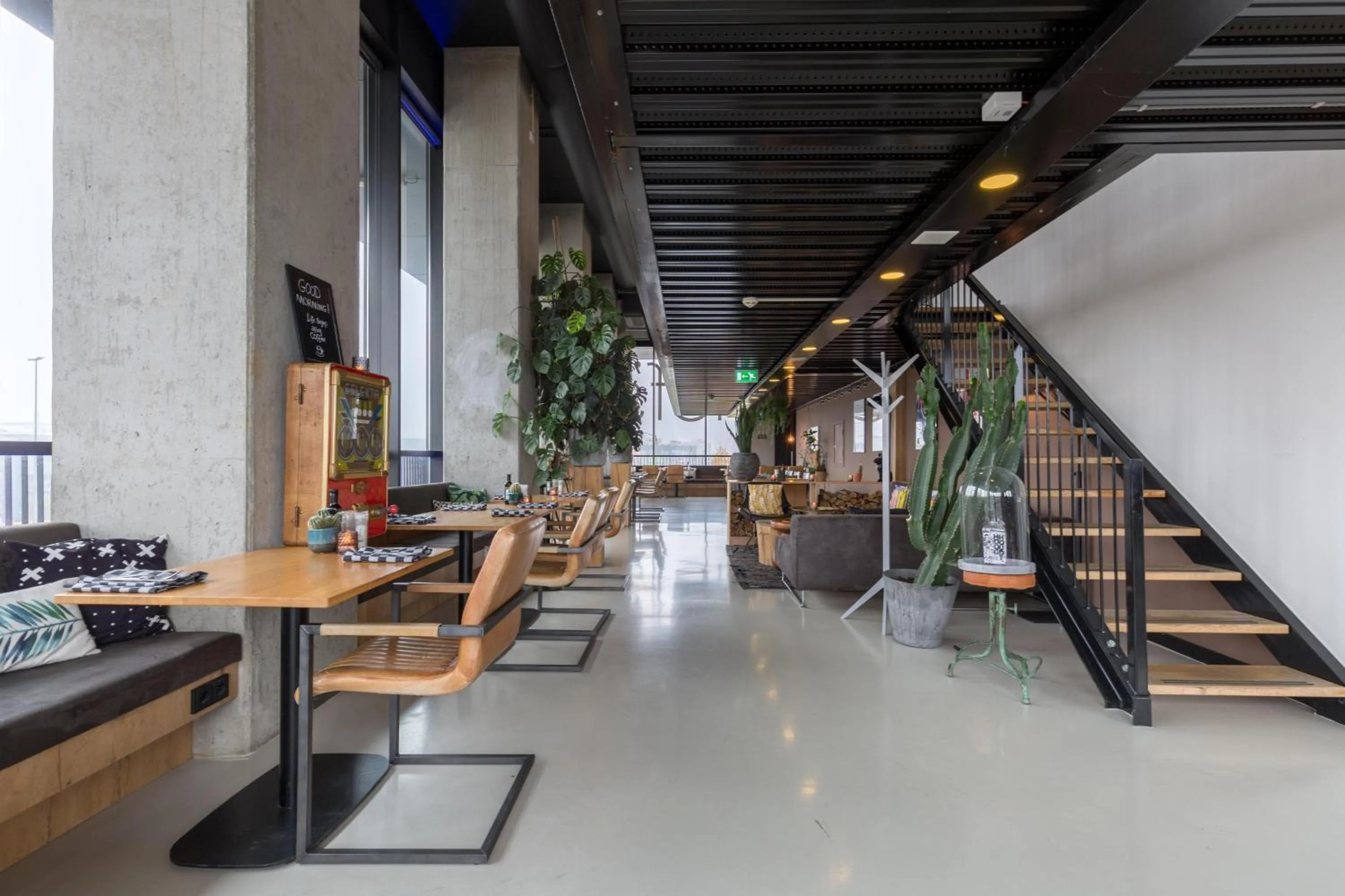 Restaurant/places to eat in Leonardo Hotel Groningen Stadspark