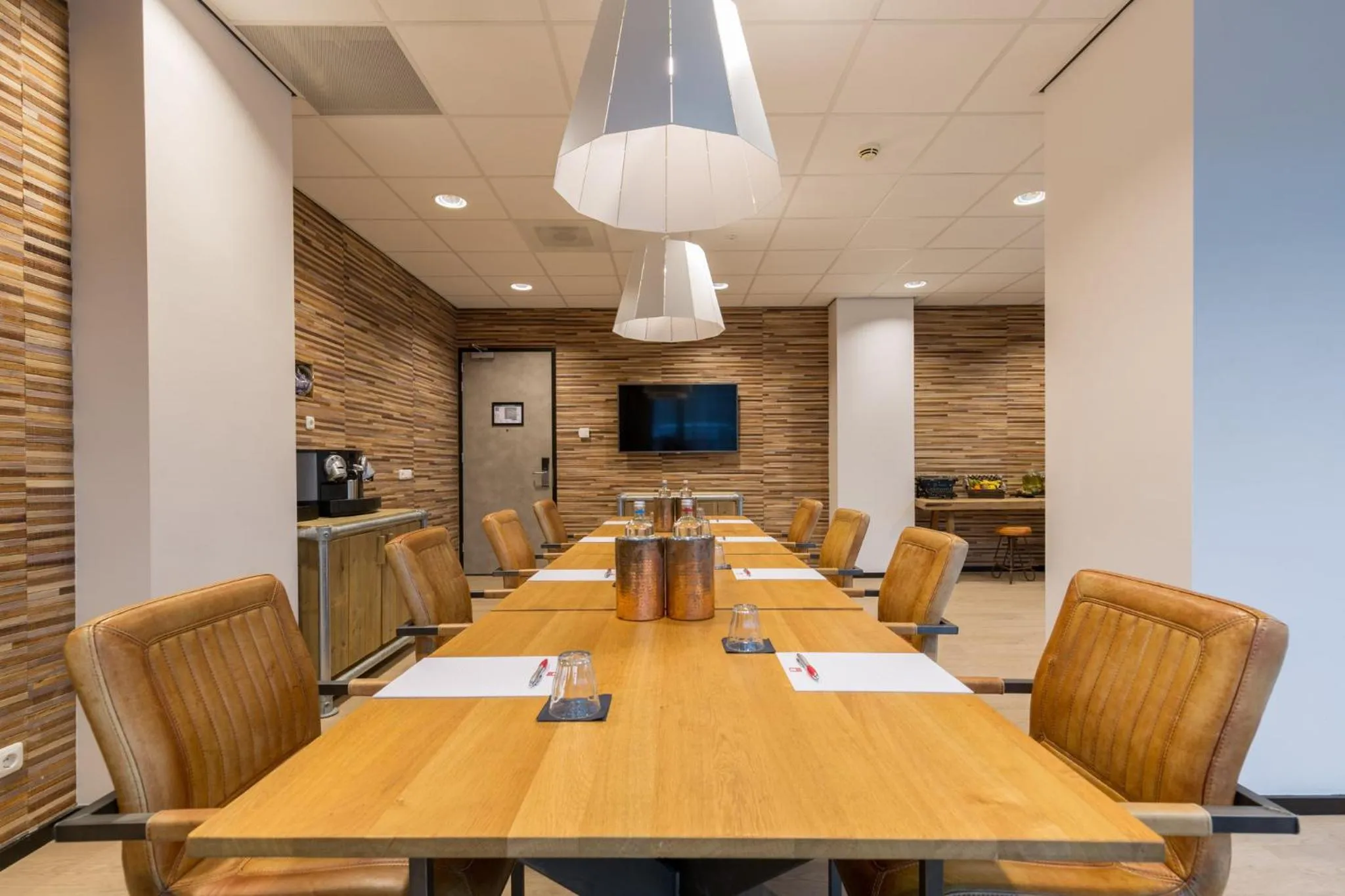 Meeting/conference room in Leonardo Hotel Groningen Stadspark