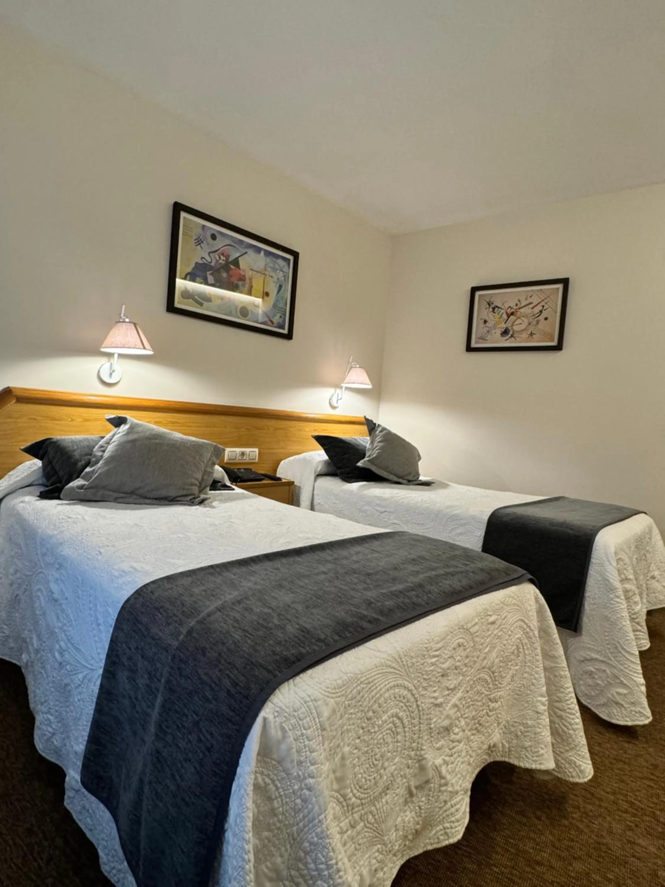 Bed in Nest Style Santiago