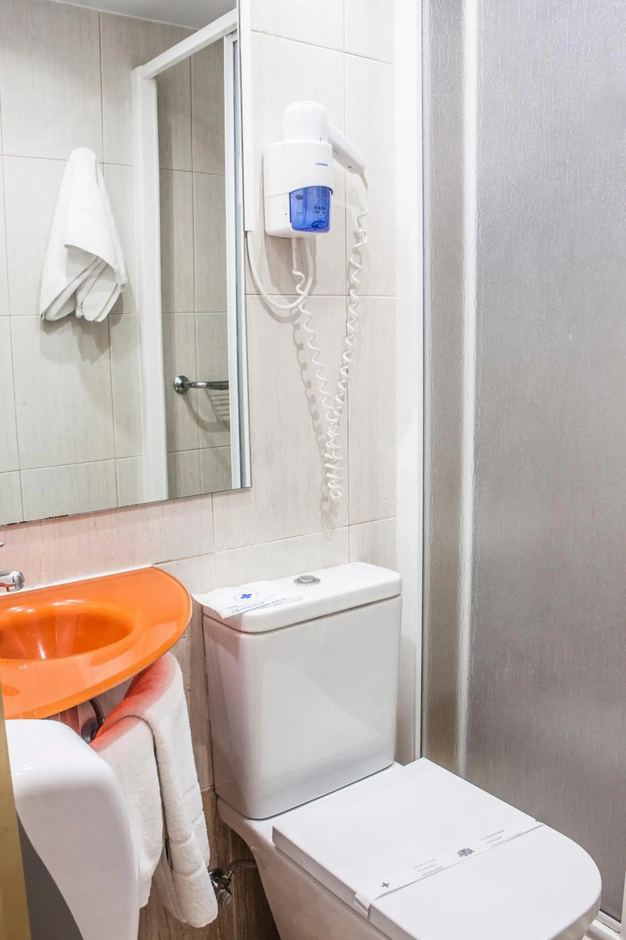 Shower in Nest Style Santiago Shower in Nest Style Santiago