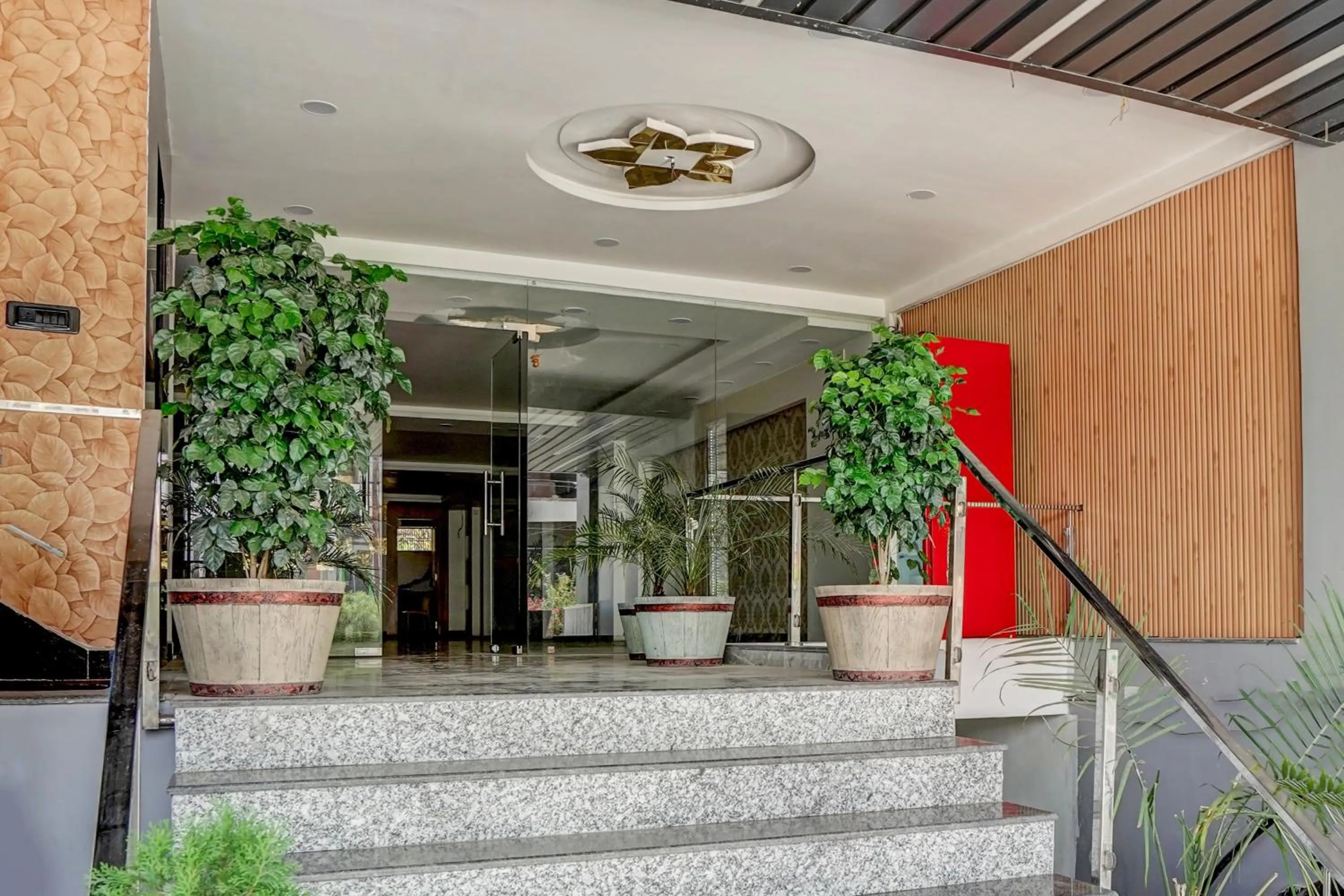 Facade/entrance in Super Collection O Ram Mandir Ayodhya Formerly Hotel Aarambh