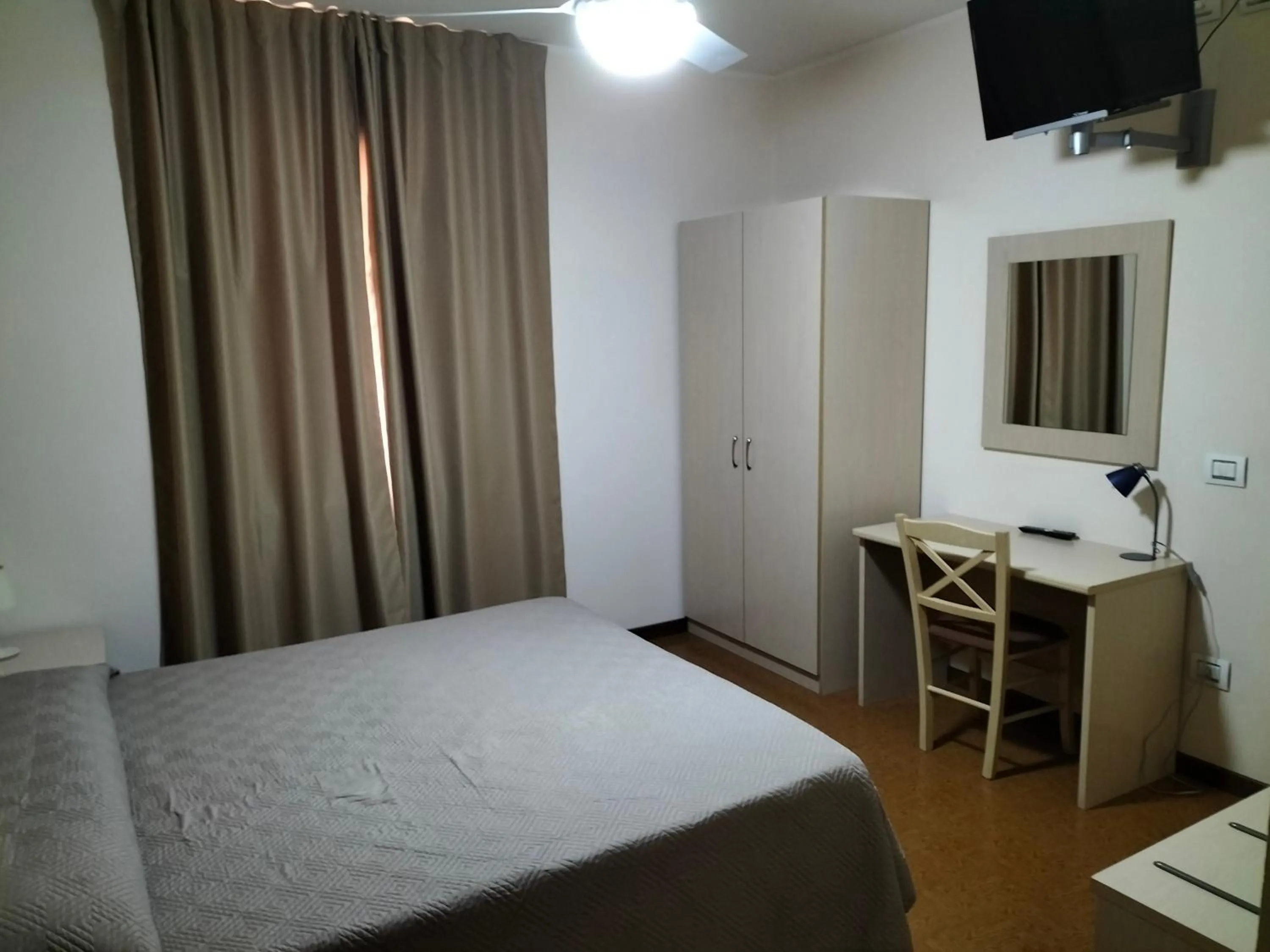 Bedroom in Albergo Grifone 1891