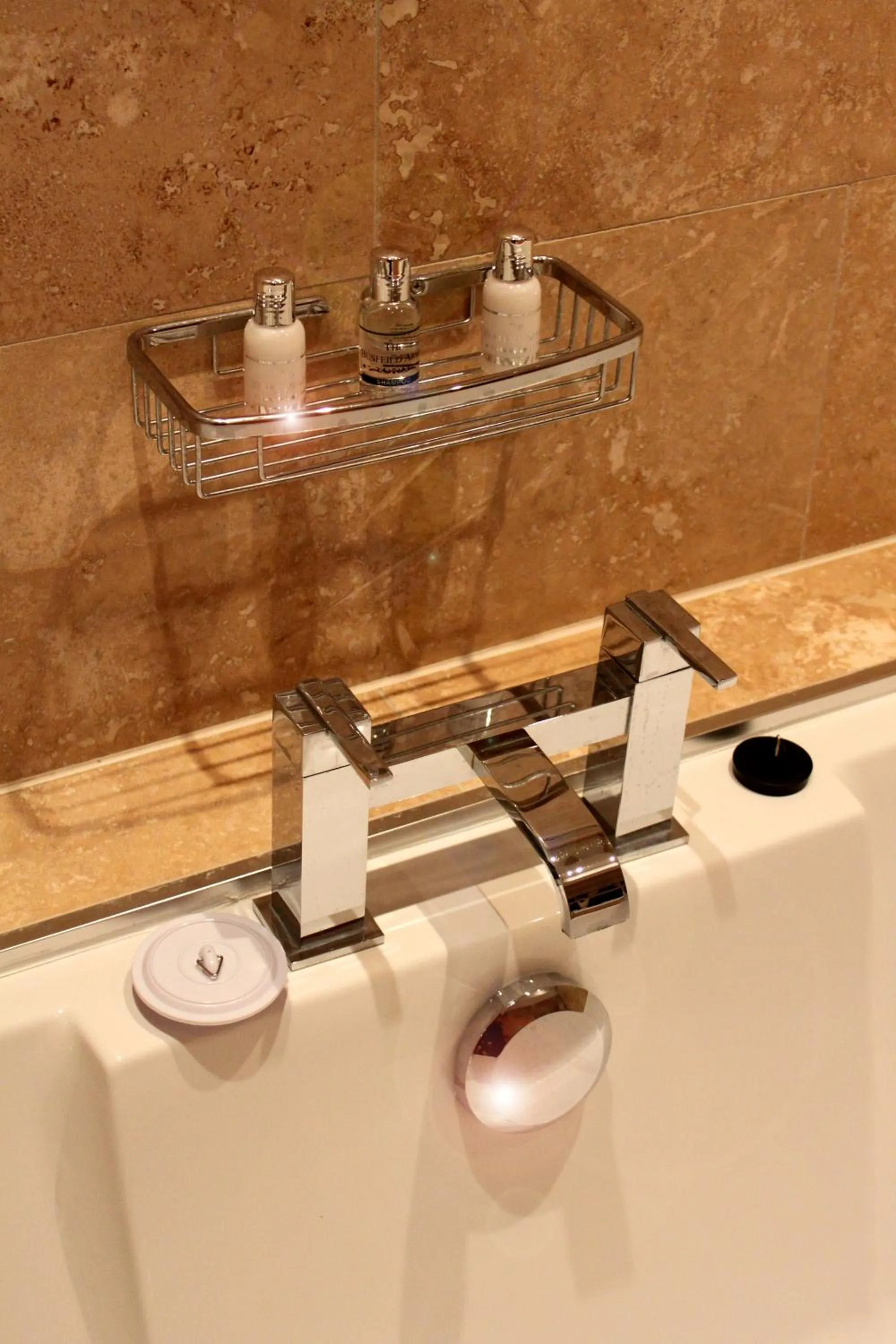 Bathroom in Busfeild Arms