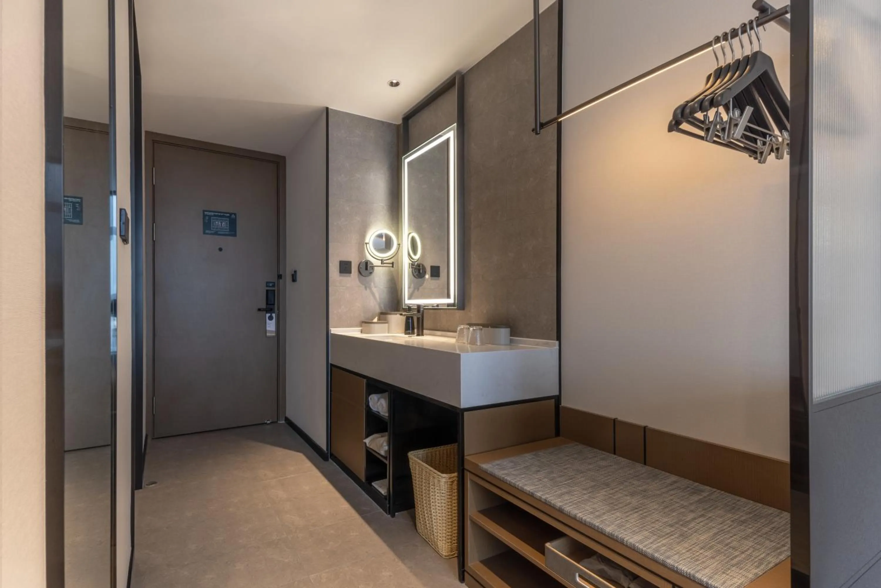 Atour Hotel Wuhan Yellow Crane Tower Shouyi Plaza