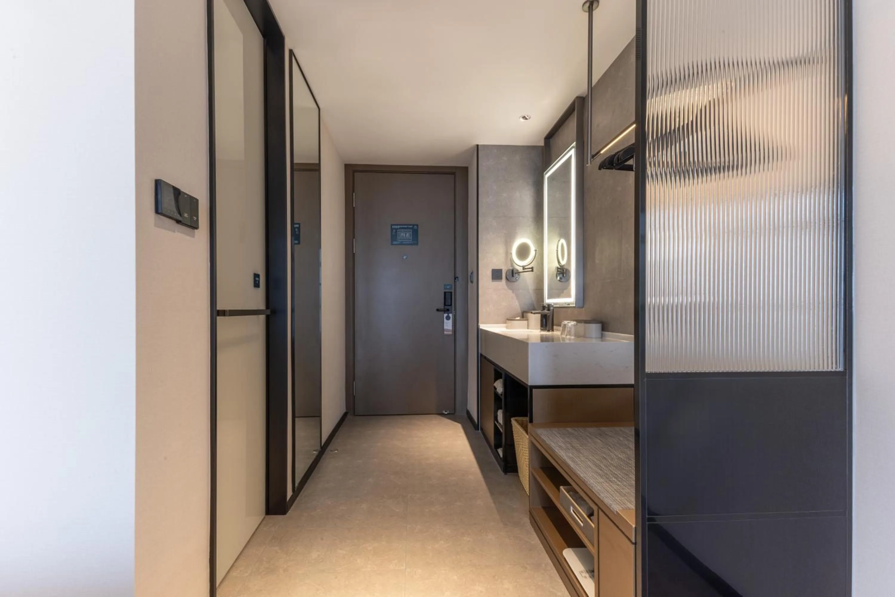 Atour Hotel Wuhan Yellow Crane Tower Shouyi Plaza