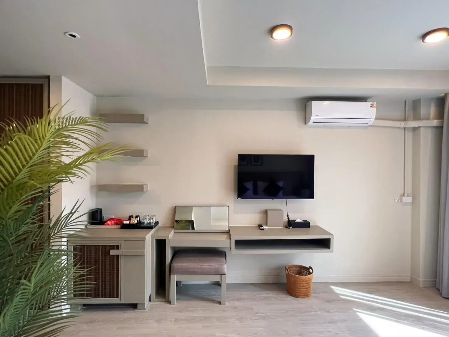 Karon Boutique Karon Boutique