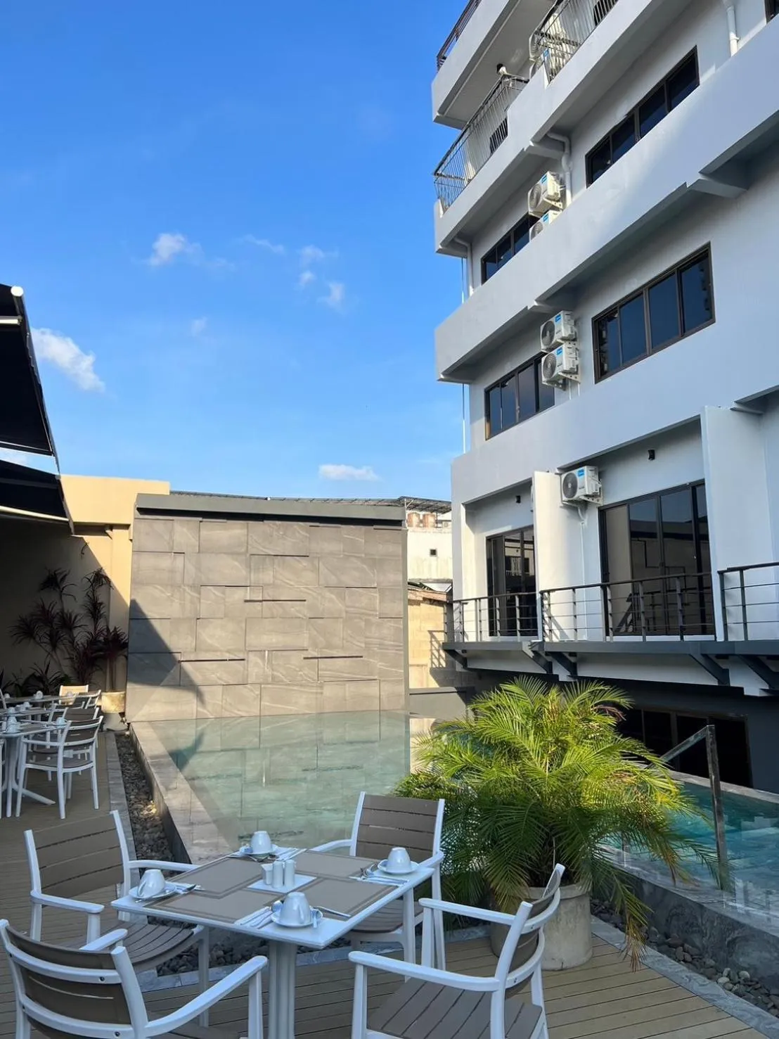 Breakfast in Karon Boutique