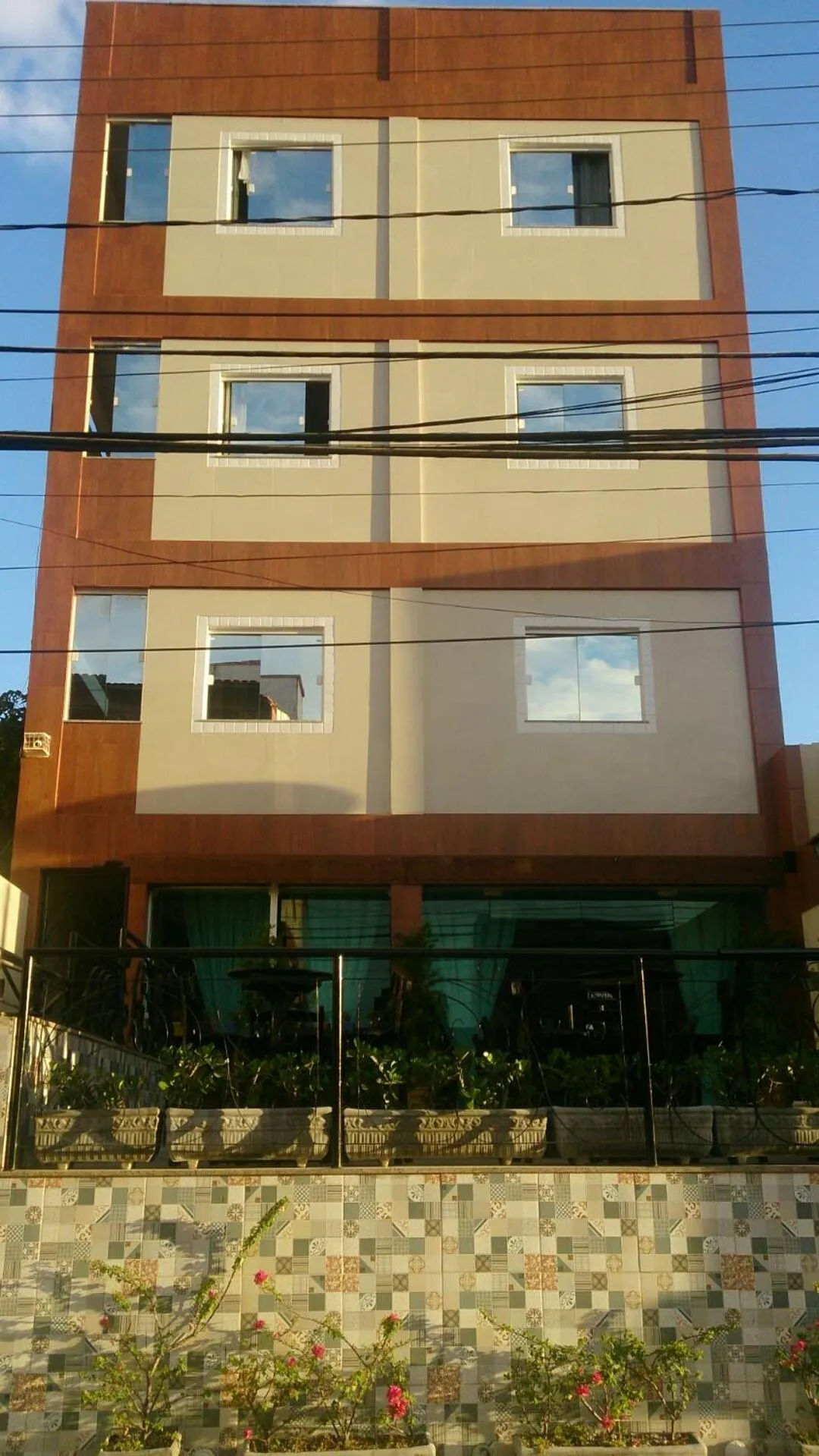 Aldenora Flats