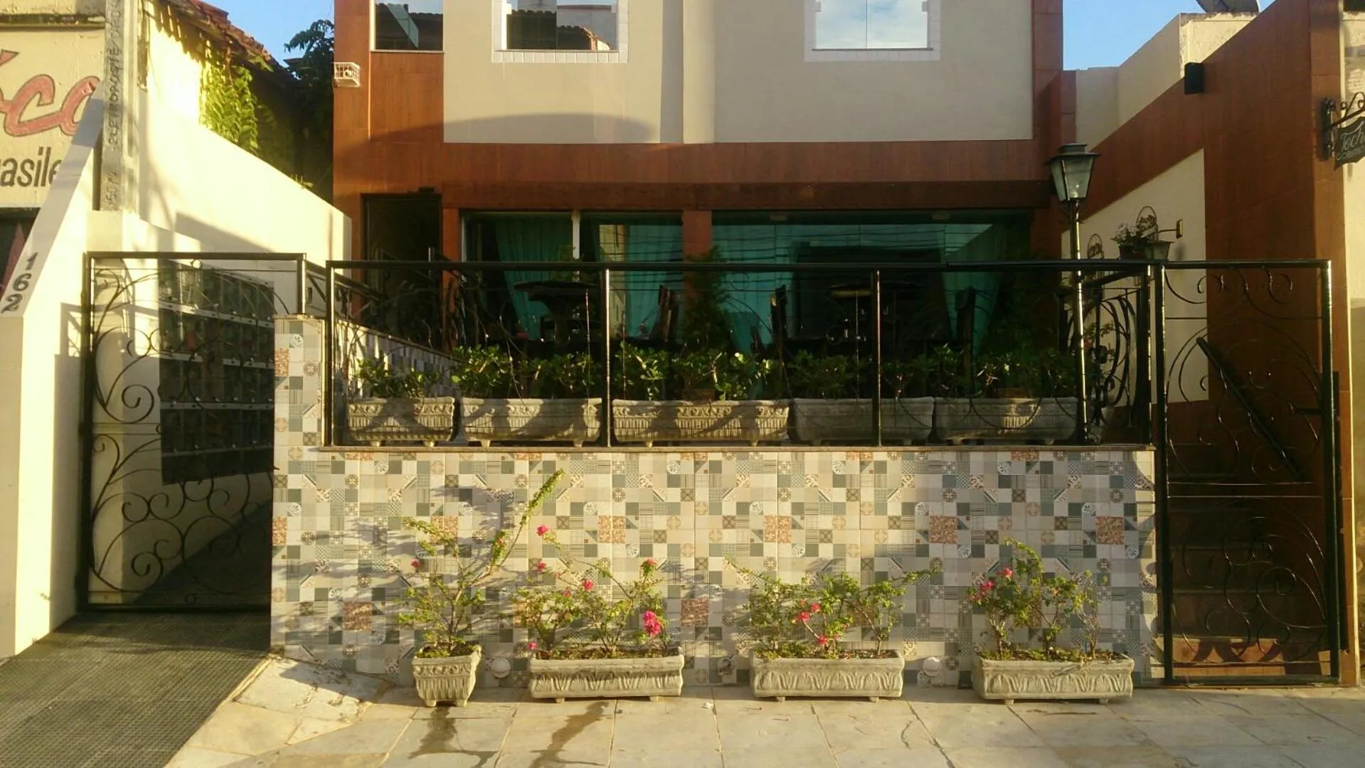 Aldenora Flats
