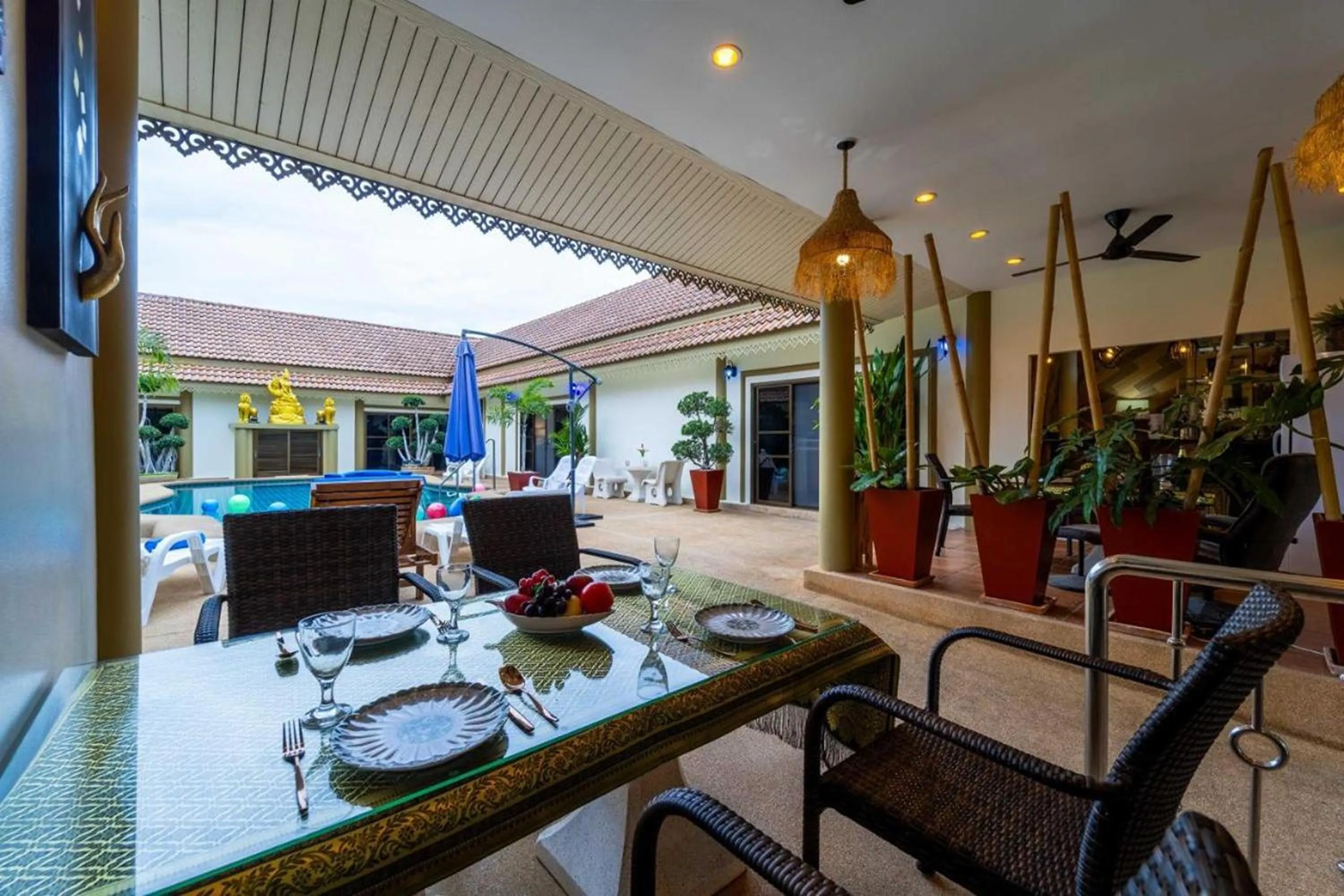 Dining area in Siam Court Hotel and Resort