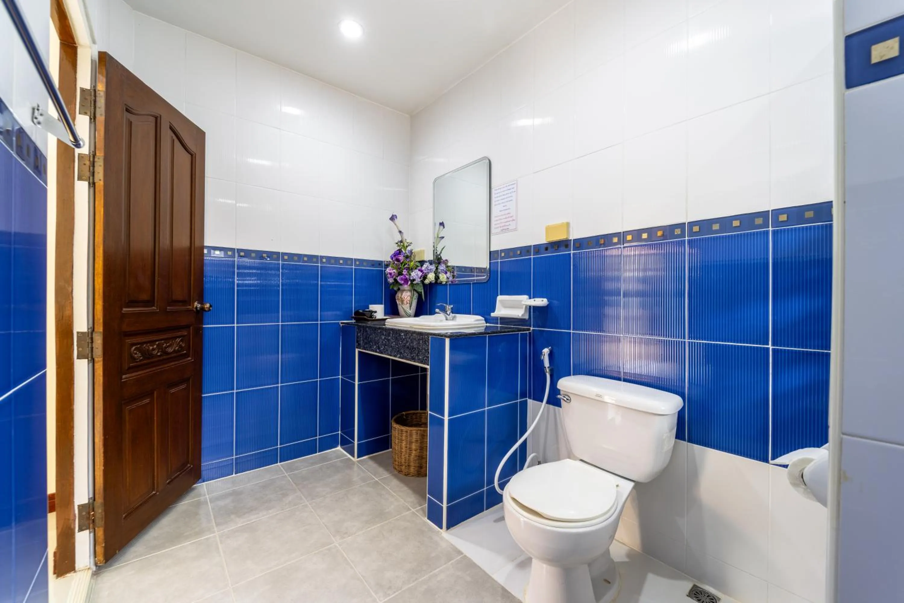 Bathroom in Siam Court Hotel and Resort