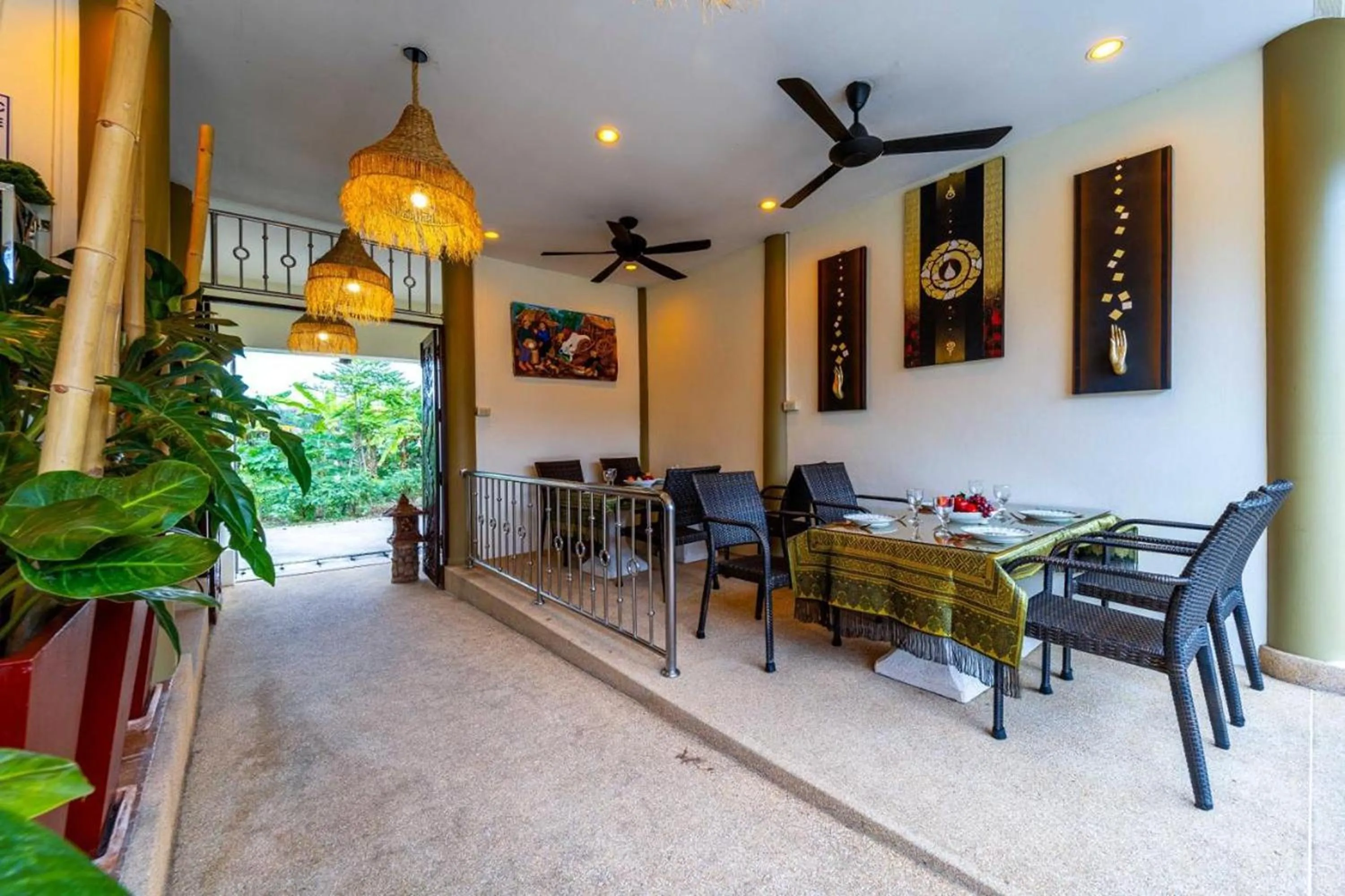 Dining area in Siam Court Hotel and Resort