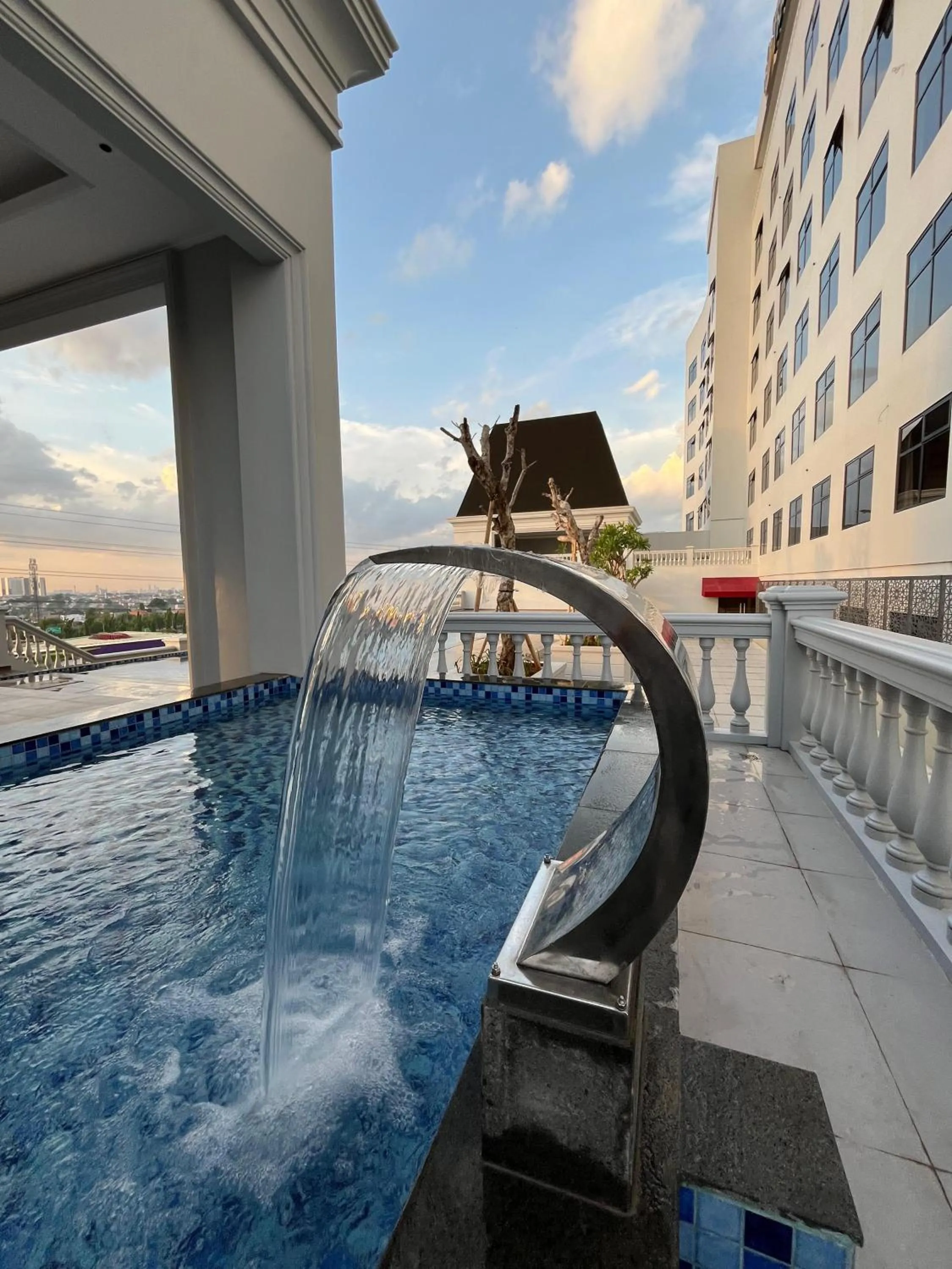 Swimming pool in Grand Travello Hotel Bekasi