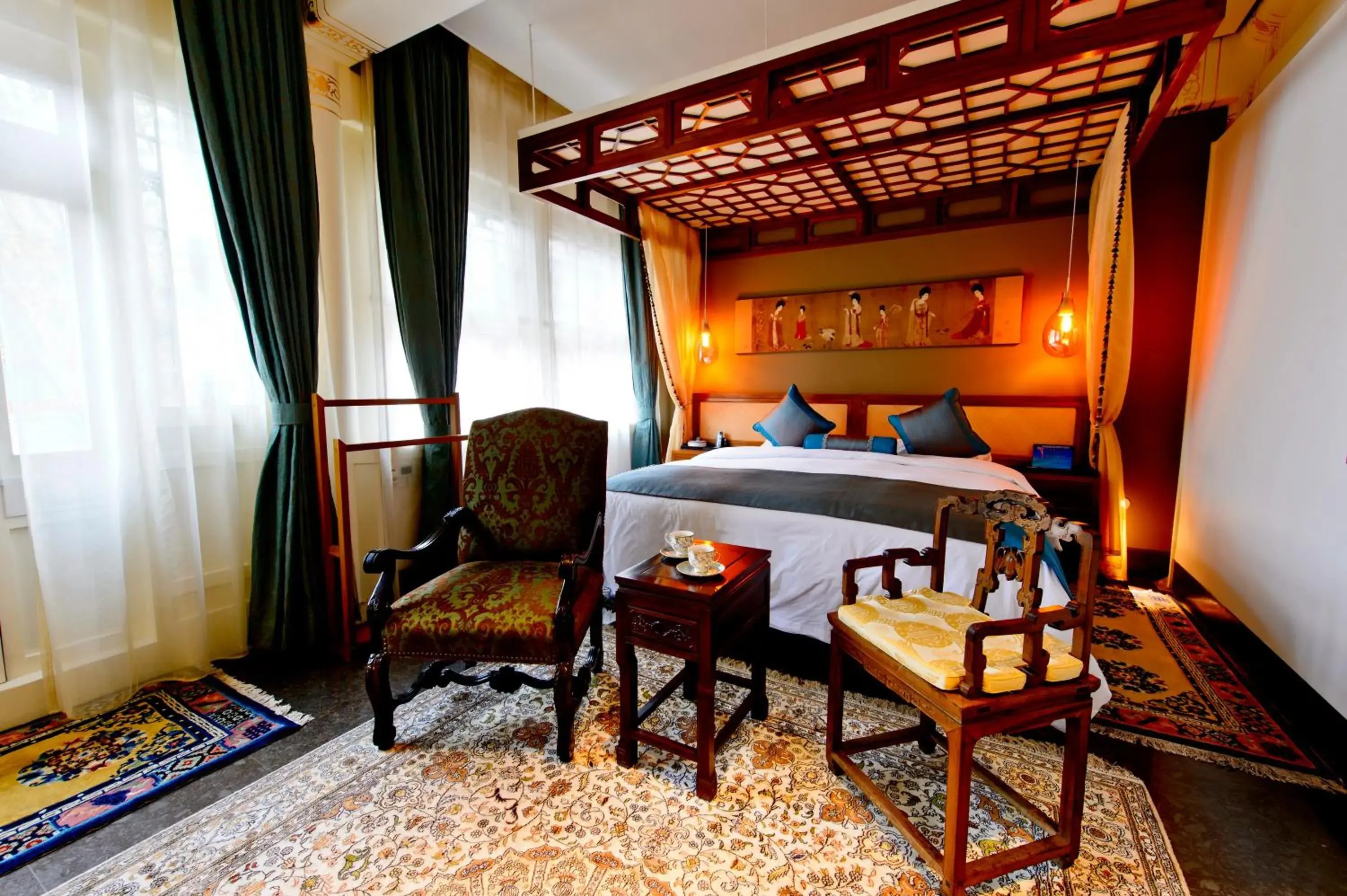 South Courtyard Superior Room in Cours Et Pavillons South Courtyard Superior Room in Cours Et Pavillons