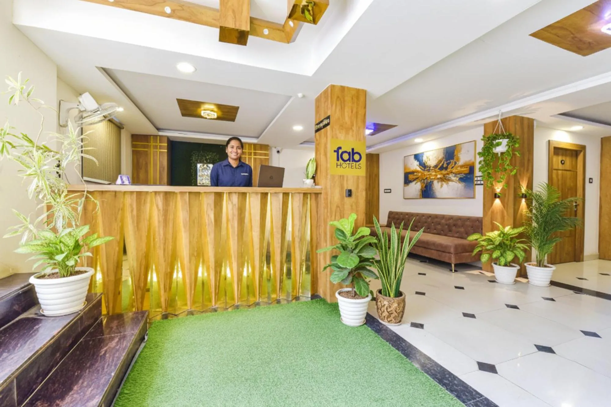 FabHotel Signor