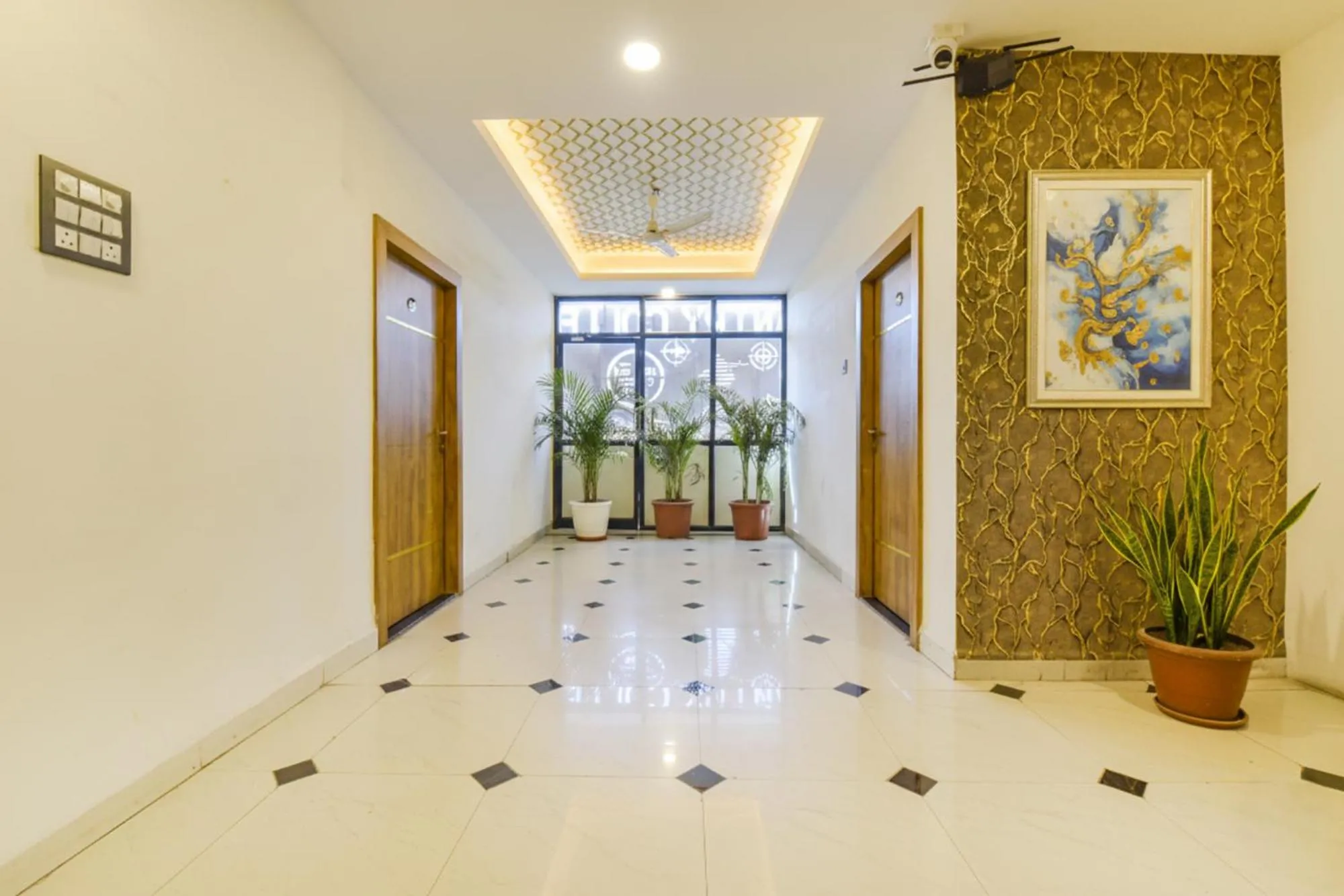 FabHotel Signor