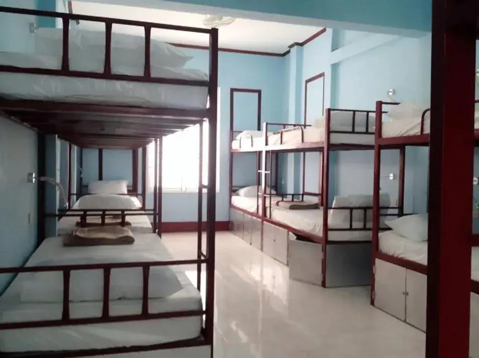 Bed in Lucky Backpacker Hostel Bed in Lucky Backpacker Hostel