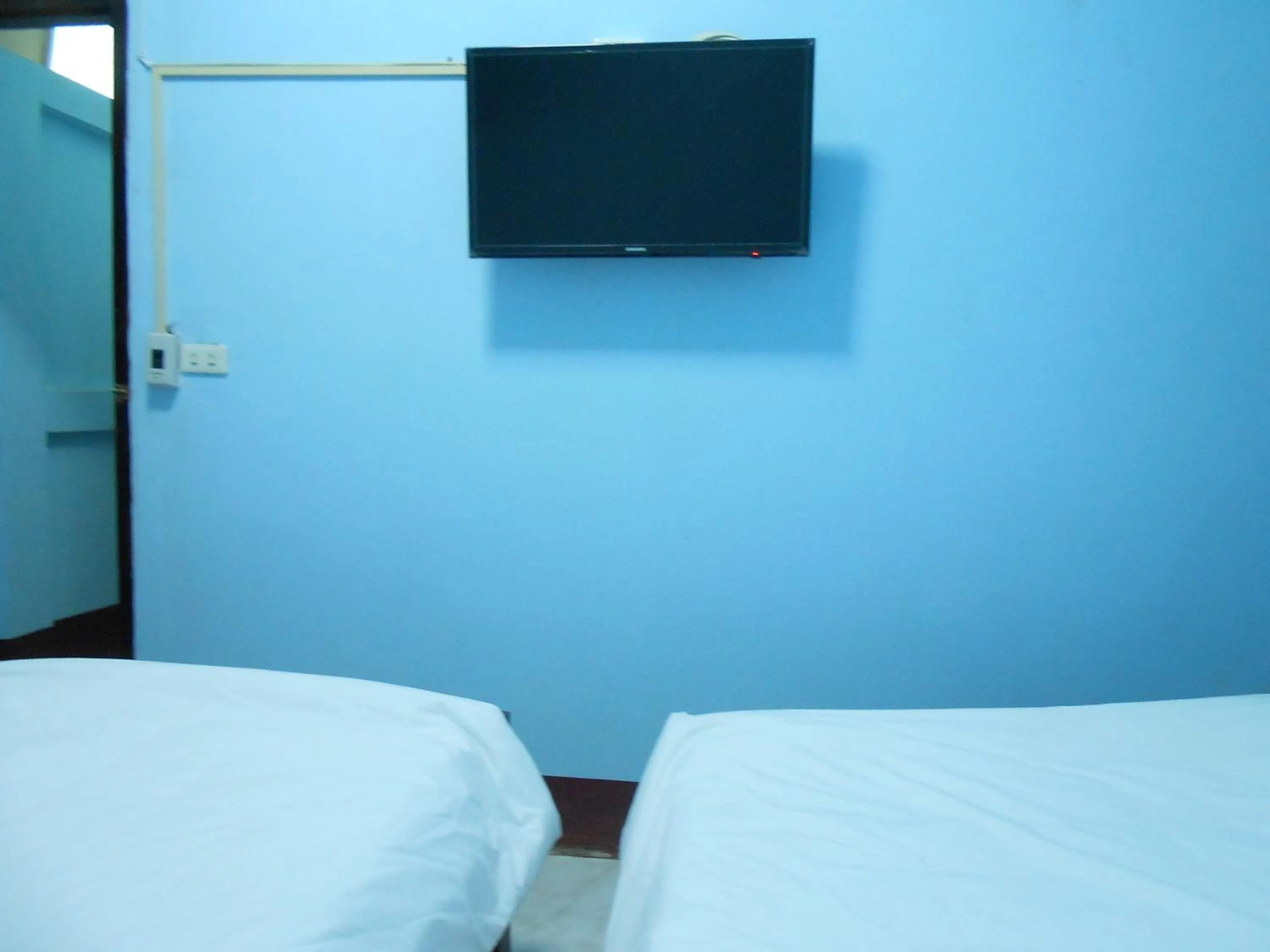 TV and multimedia, Bed in Lucky Backpacker Hostel