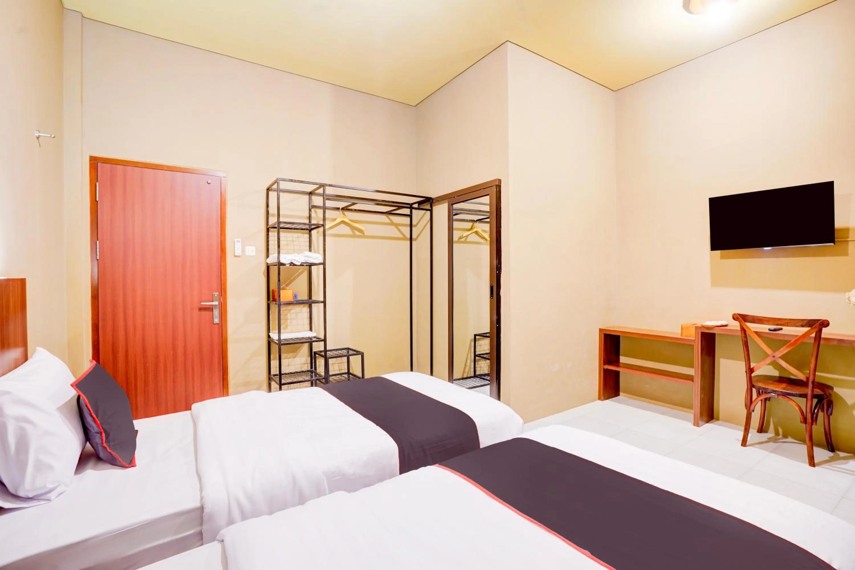 Bed in Collection O Padang City Center Near Transmart Padang Formerly De Orchids