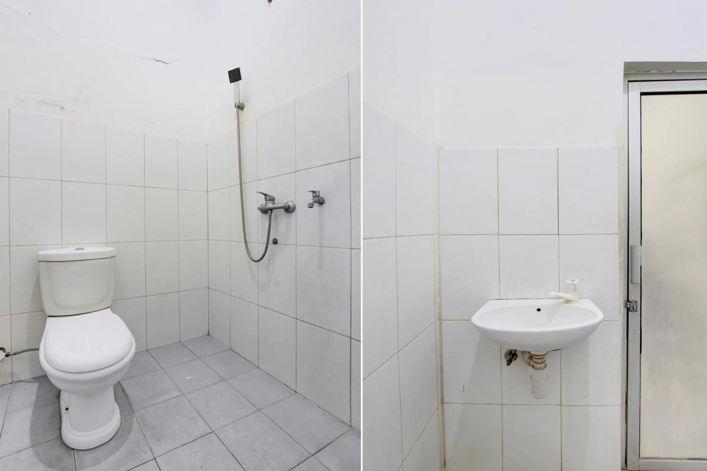 Bathroom in Hotel O Jalan Malioboro Near Stasiun Tugu Yogyakarta Formerly Hotel Baru