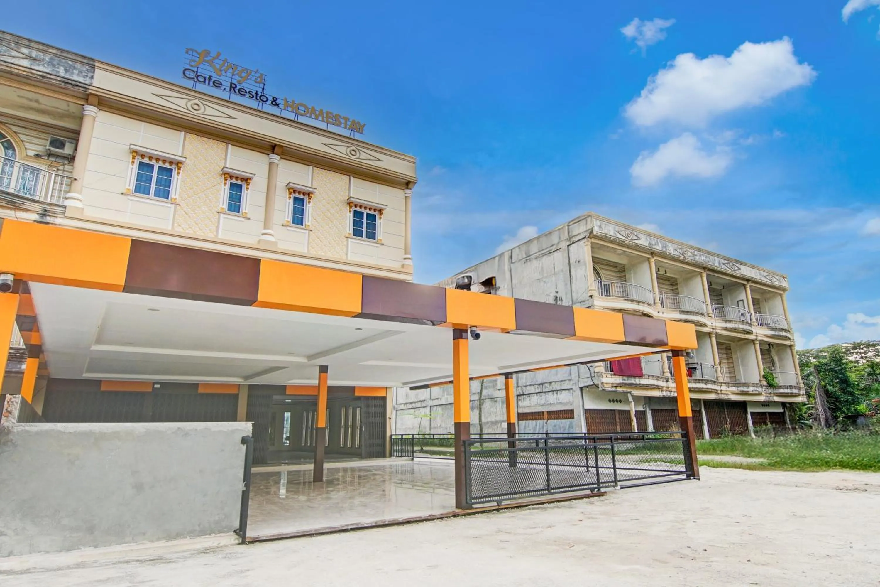 Facade/entrance in Collection O Pusat Kota Pekanbaru Near Rumah Sakit Prima Formerly King's Homestay