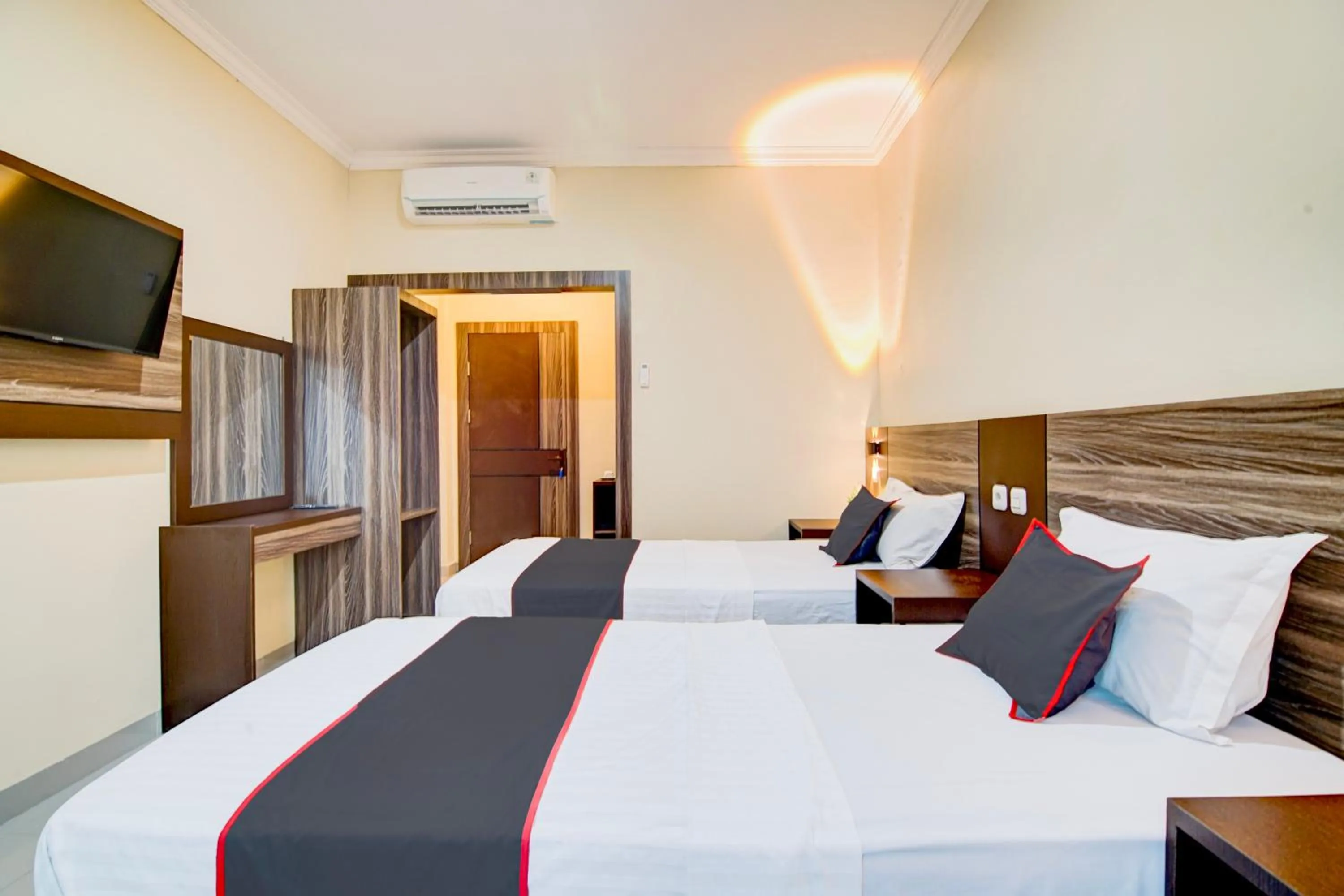 Bed in Collection O Pusat Kota Pekanbaru Near Rumah Sakit Prima Formerly King's Homestay