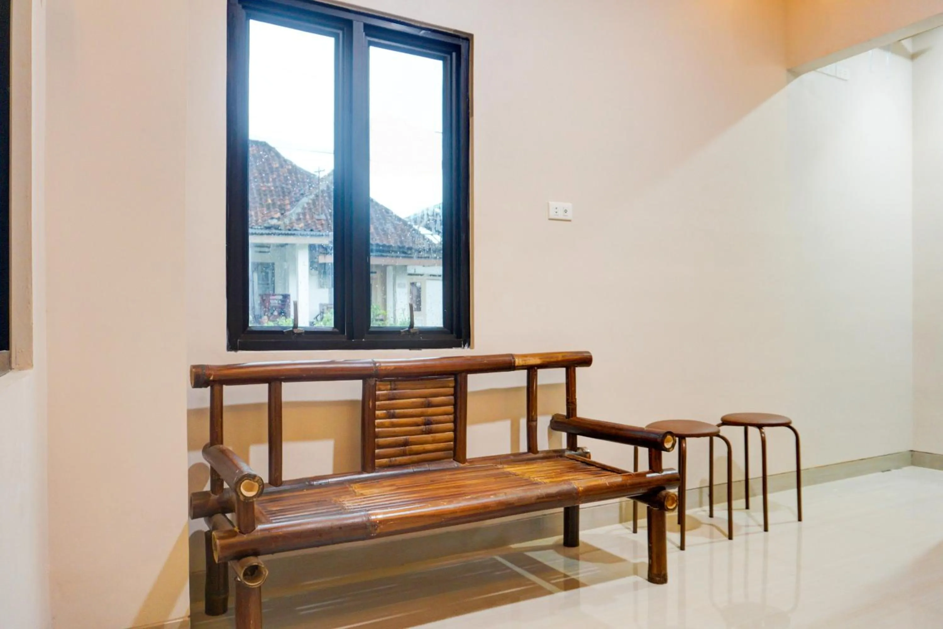 Lobby or reception in Hotel O Kedaton Near Rumah Sakit Advent Bandar Lampung Formerly Hotel Plain C Lake