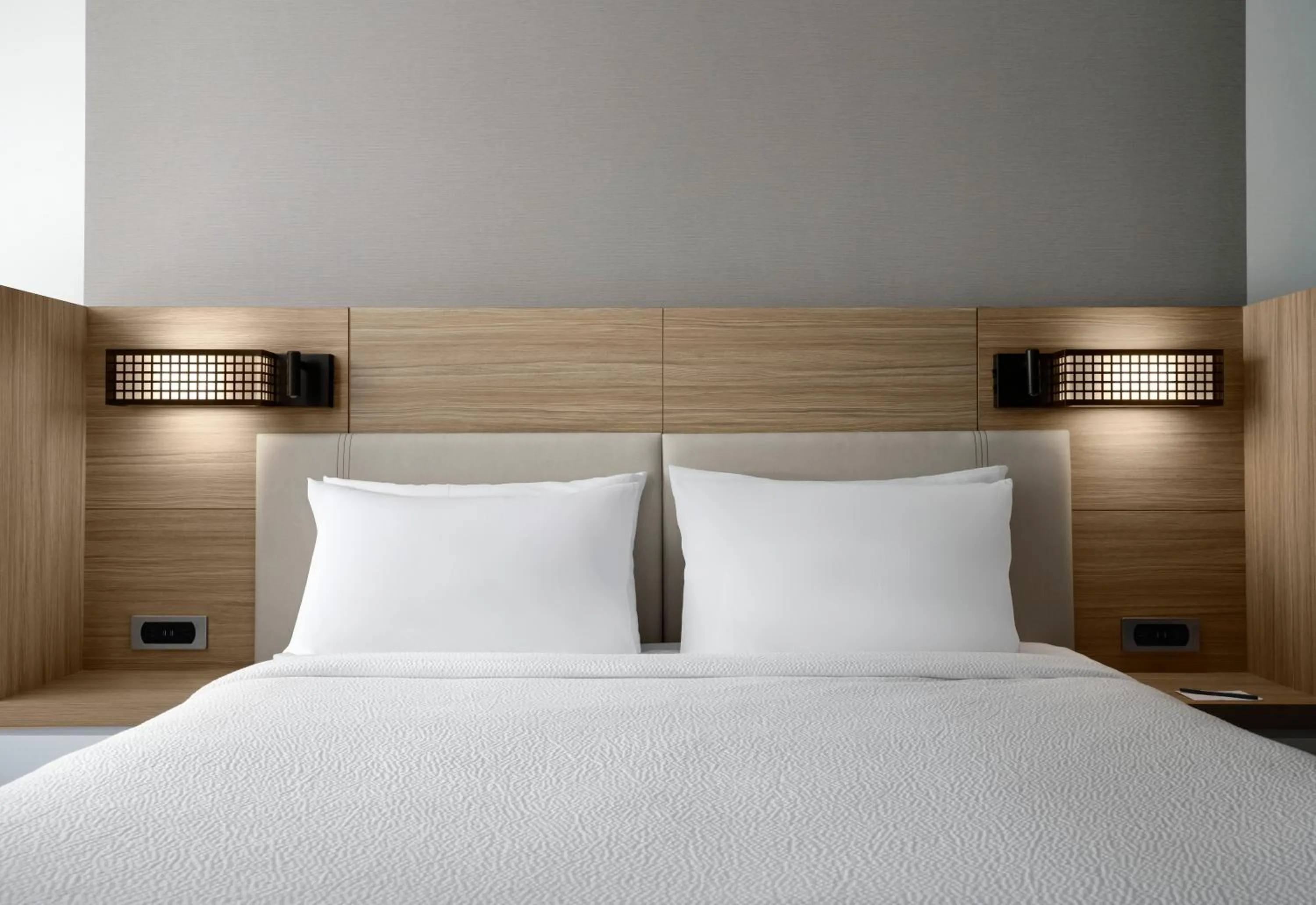 Bed in SpringHill Suites by Marriot Troy Dayton