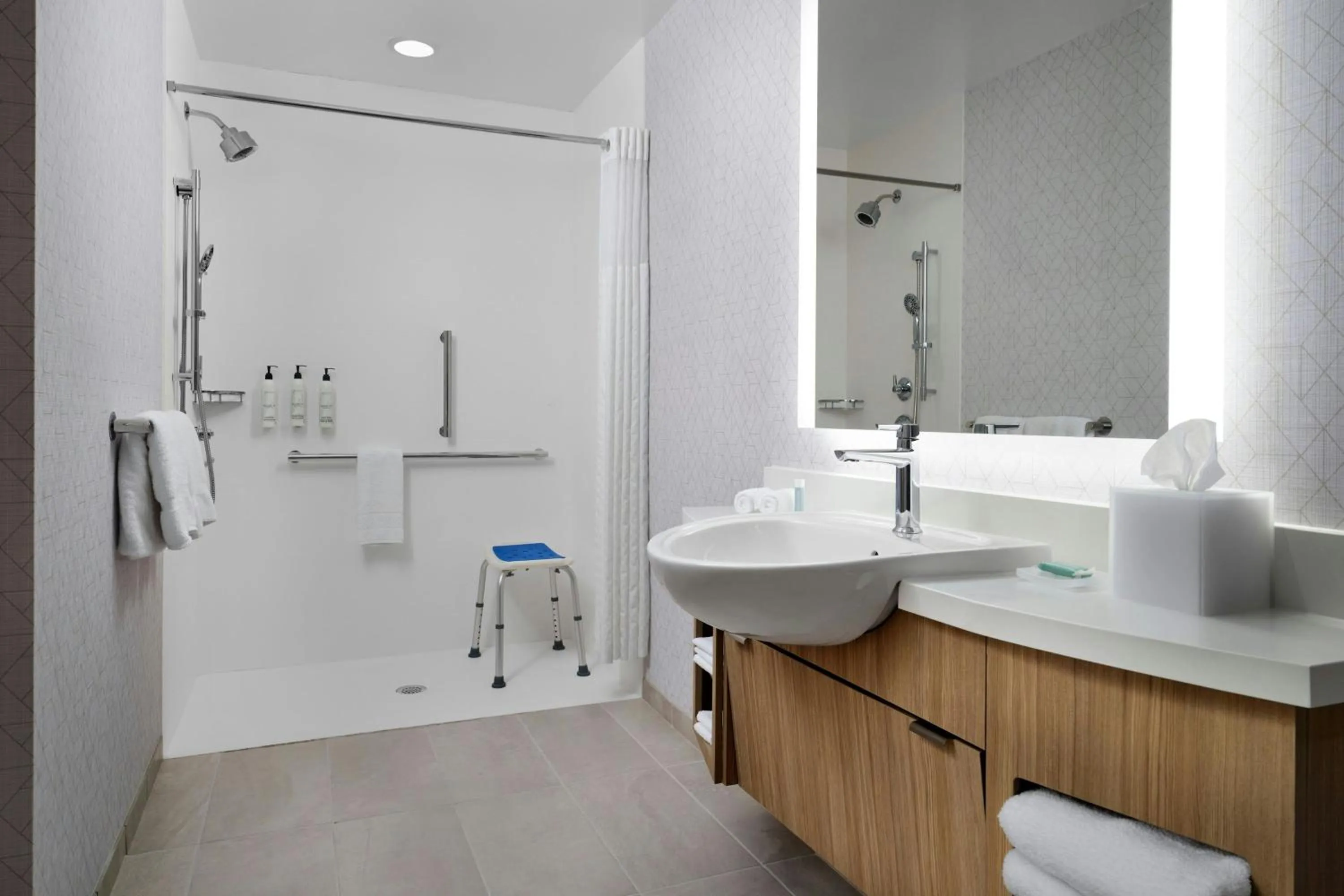 Bathroom in SpringHill Suites by Marriot Troy Dayton