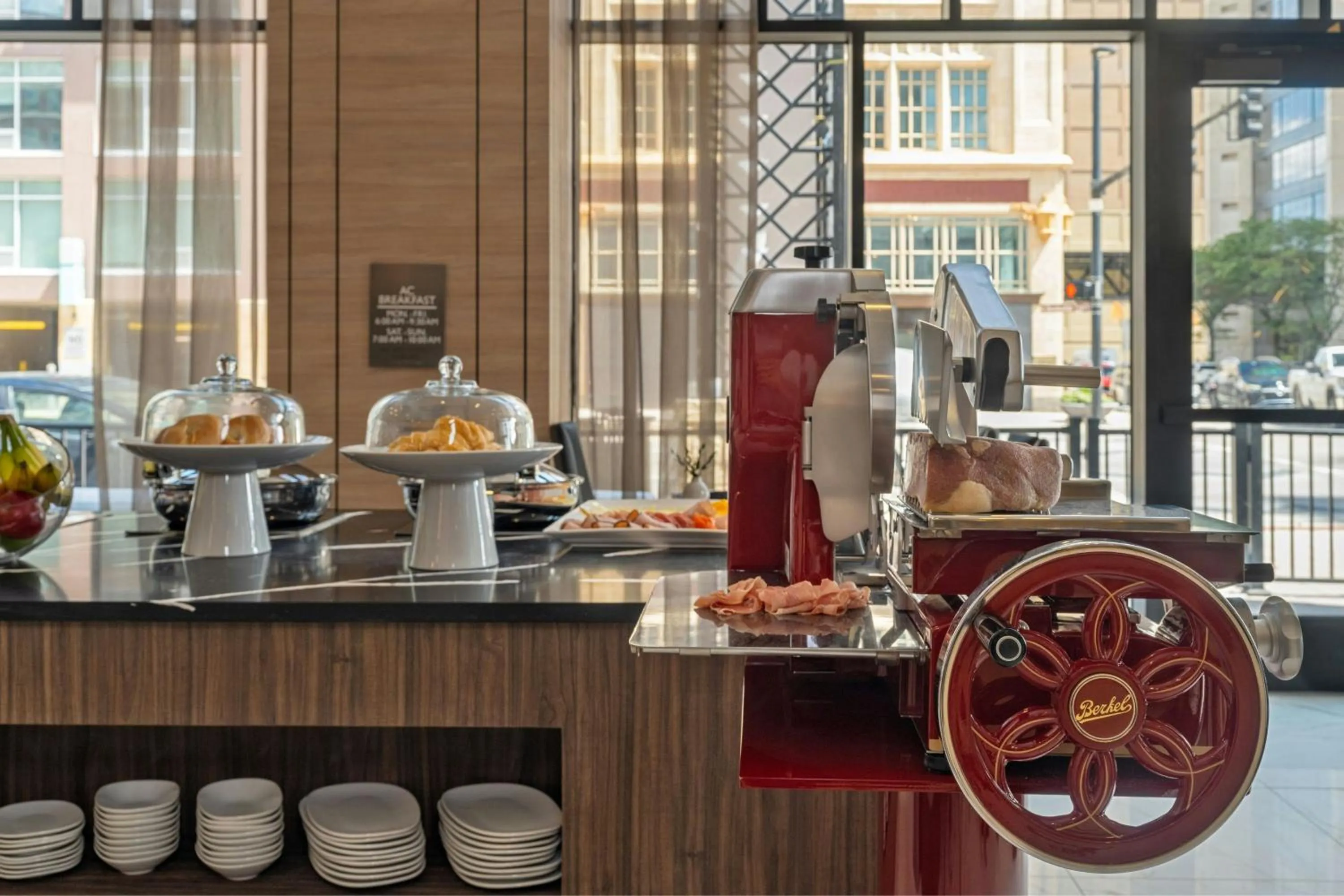 Restaurant/places to eat in AC Hotel by Marriott Wichita Downtown