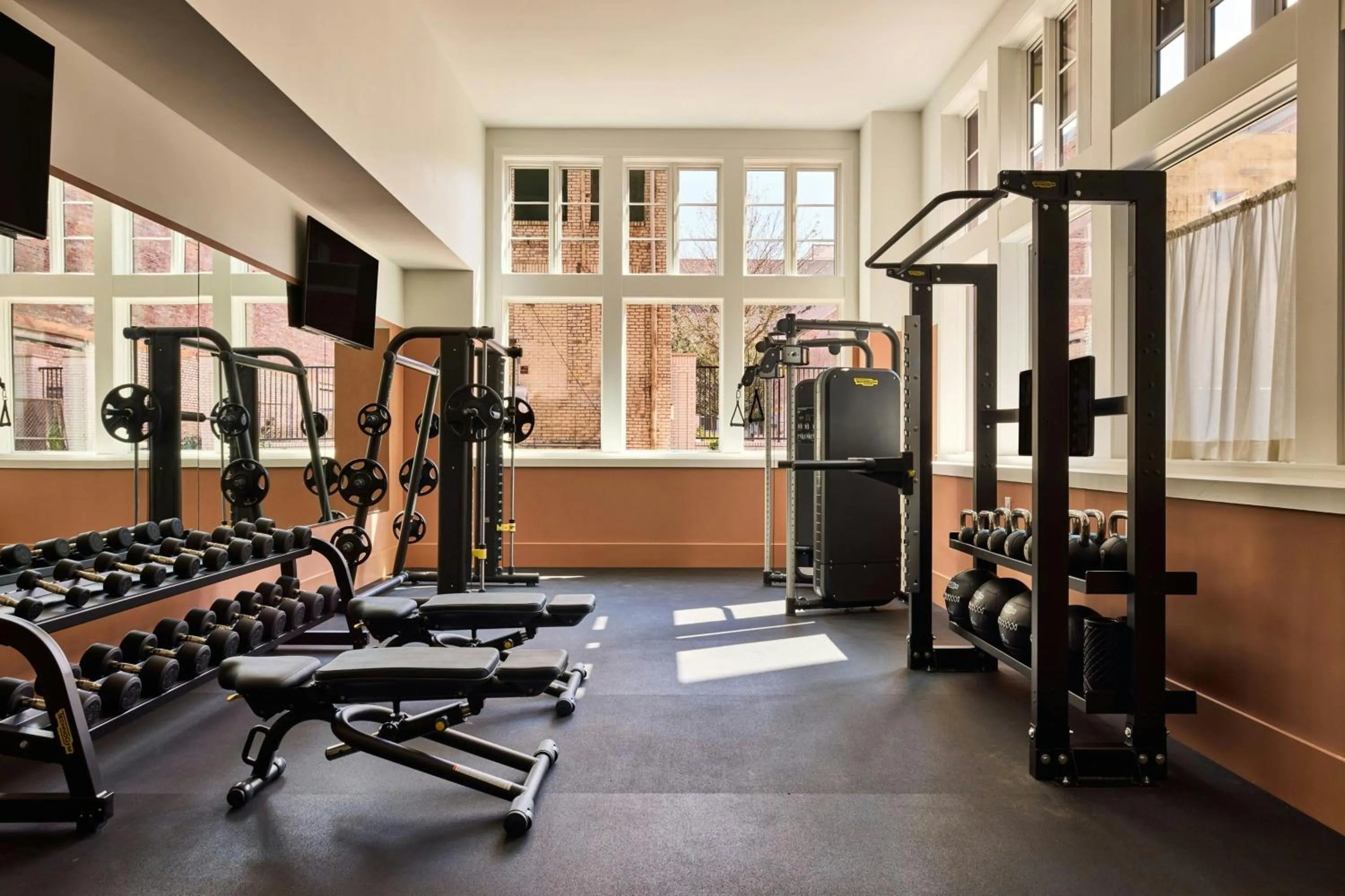Fitness centre/facilities in The Ann Savannah, Apartments by Marriott Bonvoy