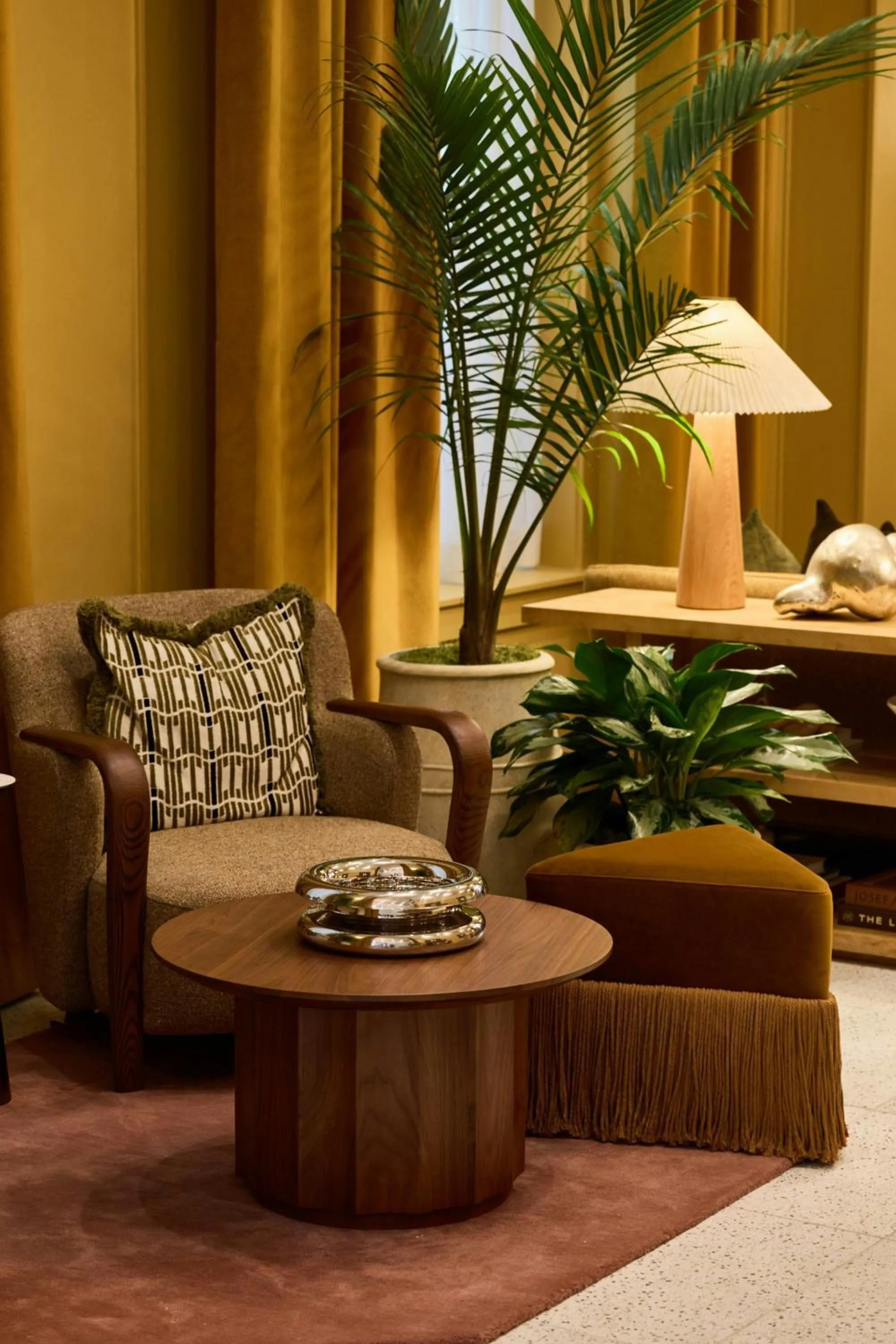 Lobby or reception in The Ann Savannah, Apartments by Marriott Bonvoy