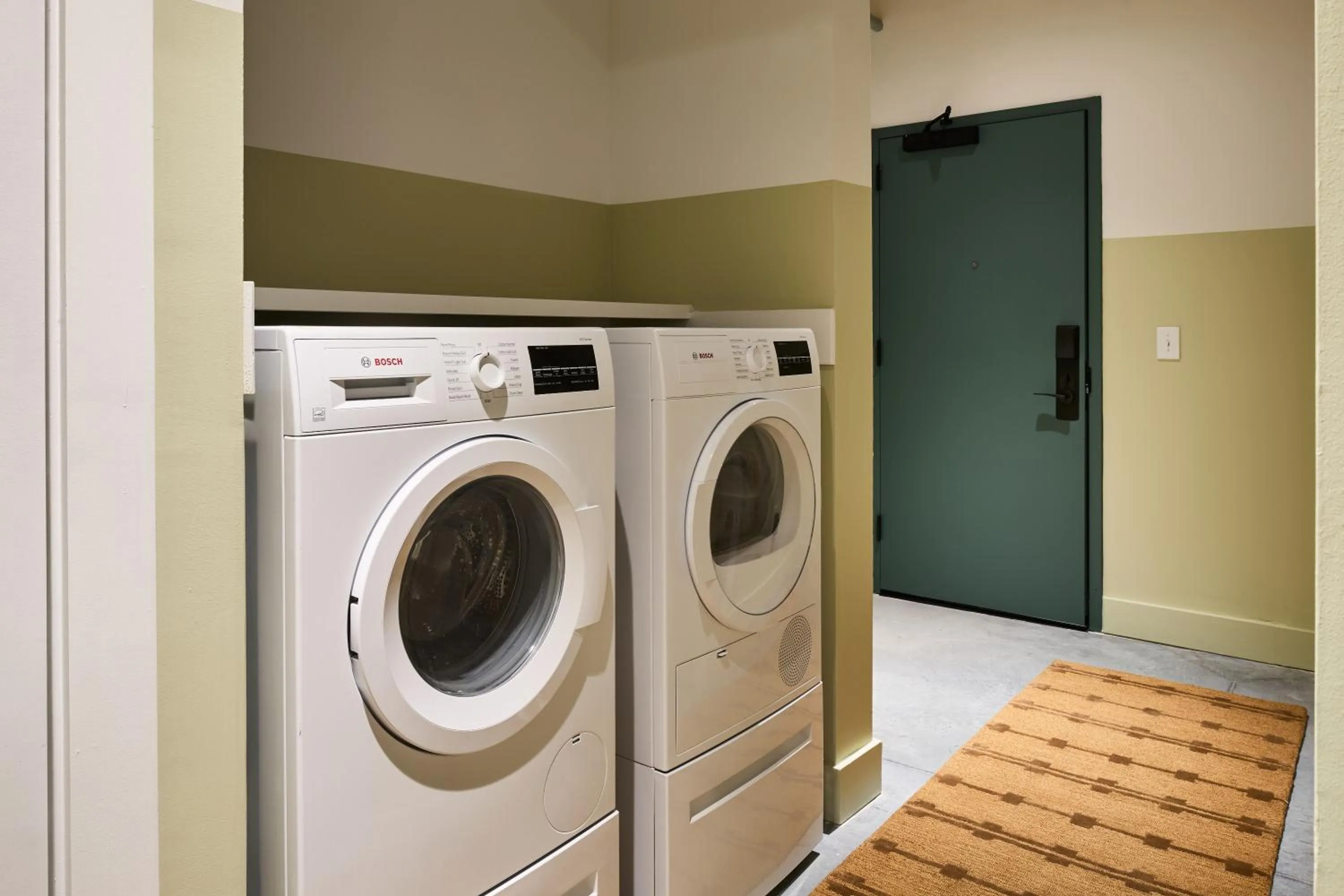 laundry in The Ann Savannah, Apartments by Marriott Bonvoy