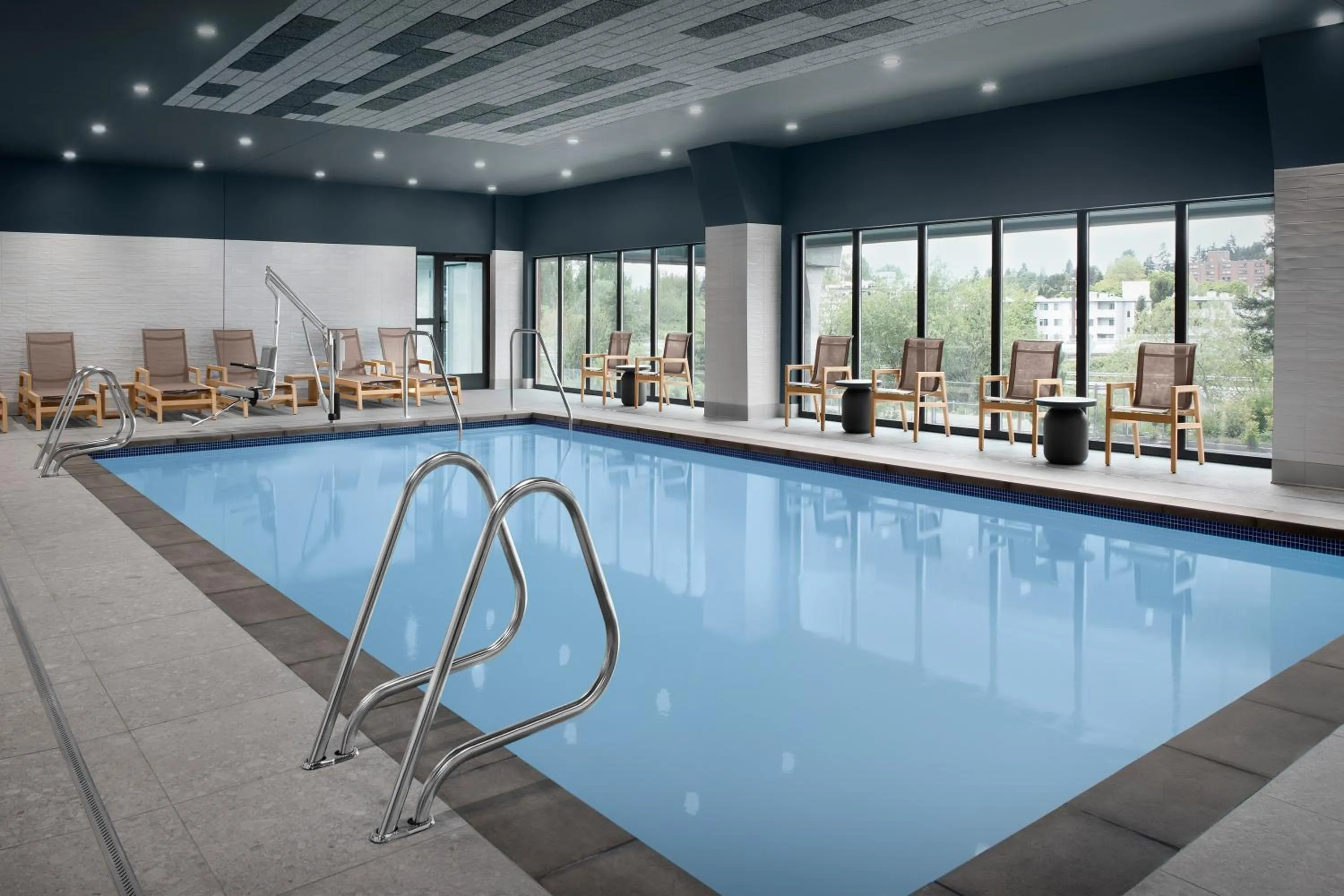 Swimming pool in Residence Inn by Marriott Seattle Northgate Station