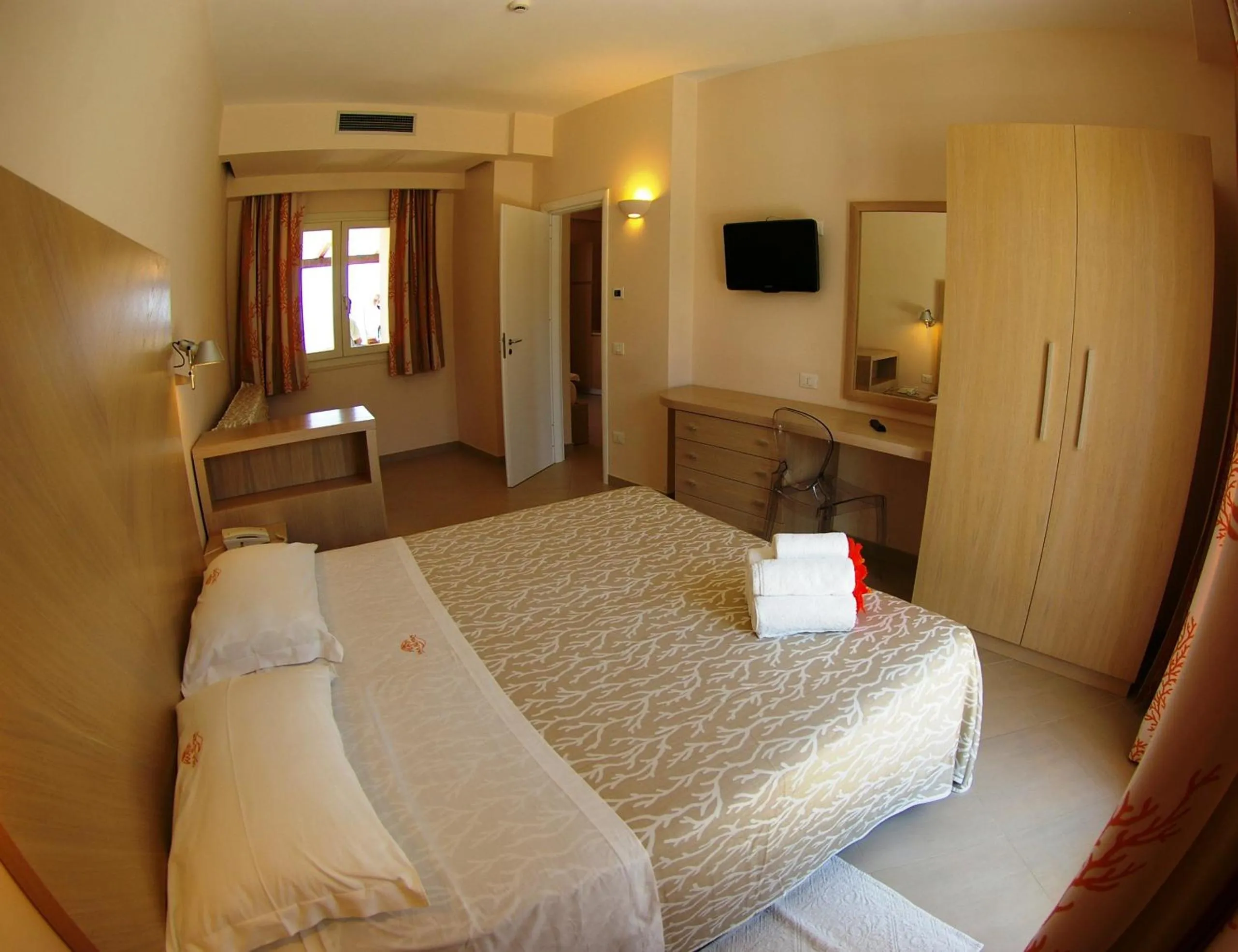 Bedroom, Bed in Hotel Villaggio Cala Di Volpe