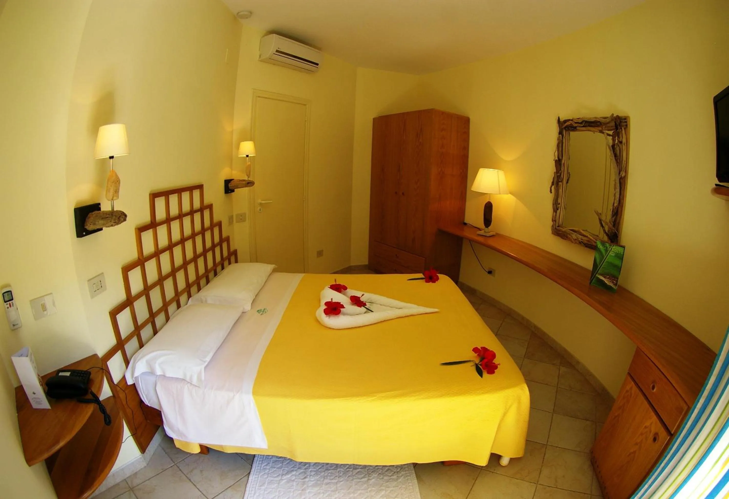 Bedroom, Bed in Hotel Villaggio Cala Di Volpe